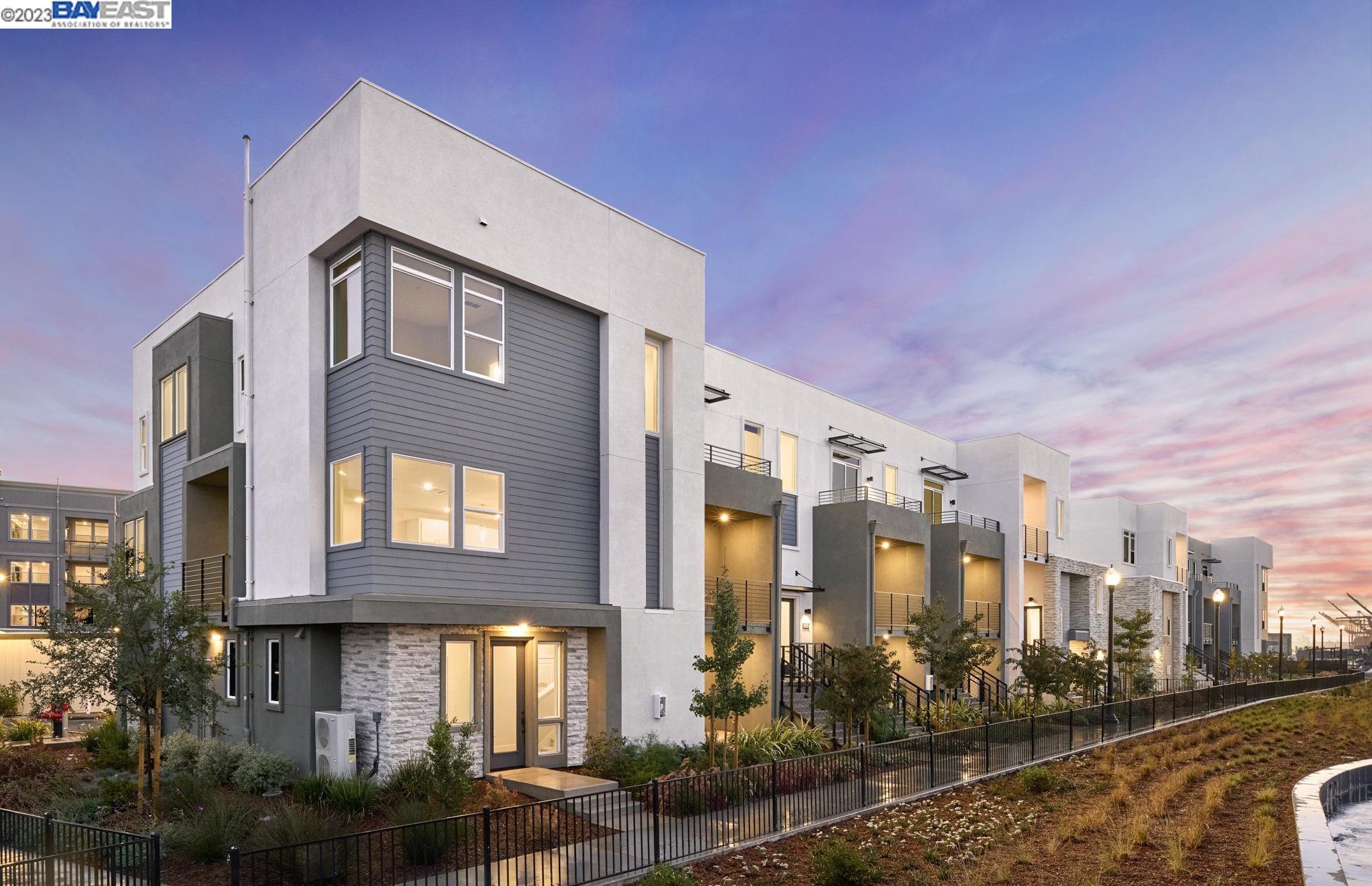 MLS: 41041832 Condo For Sale