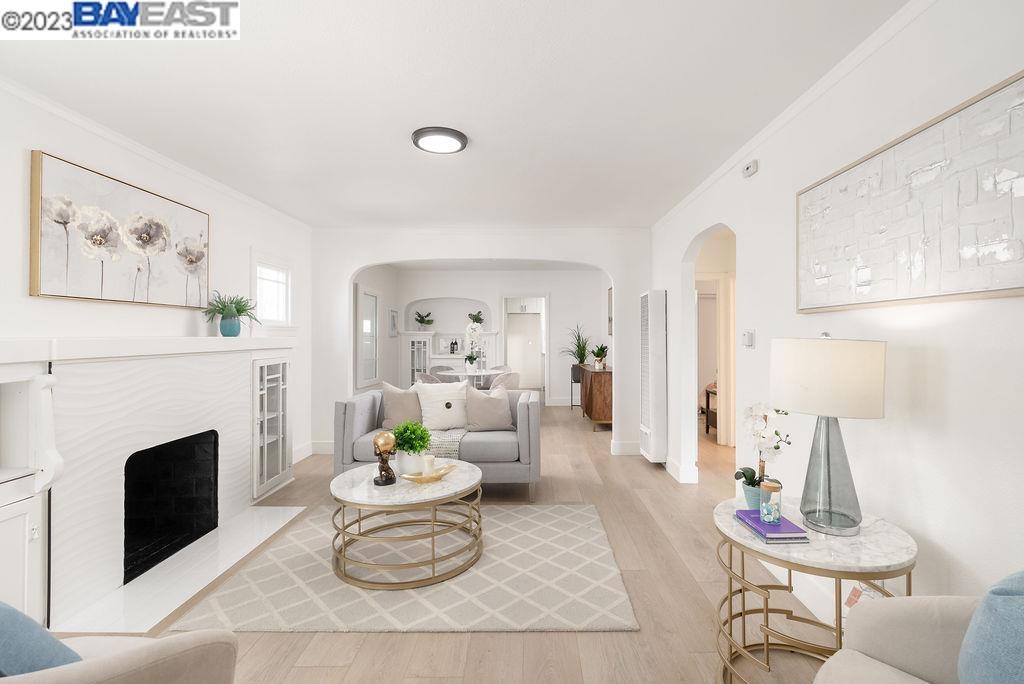Detail Gallery Image 1 of 1 For 7856 Lockwood St, Oakland,  CA 94621 - 3 Beds | 1 Baths