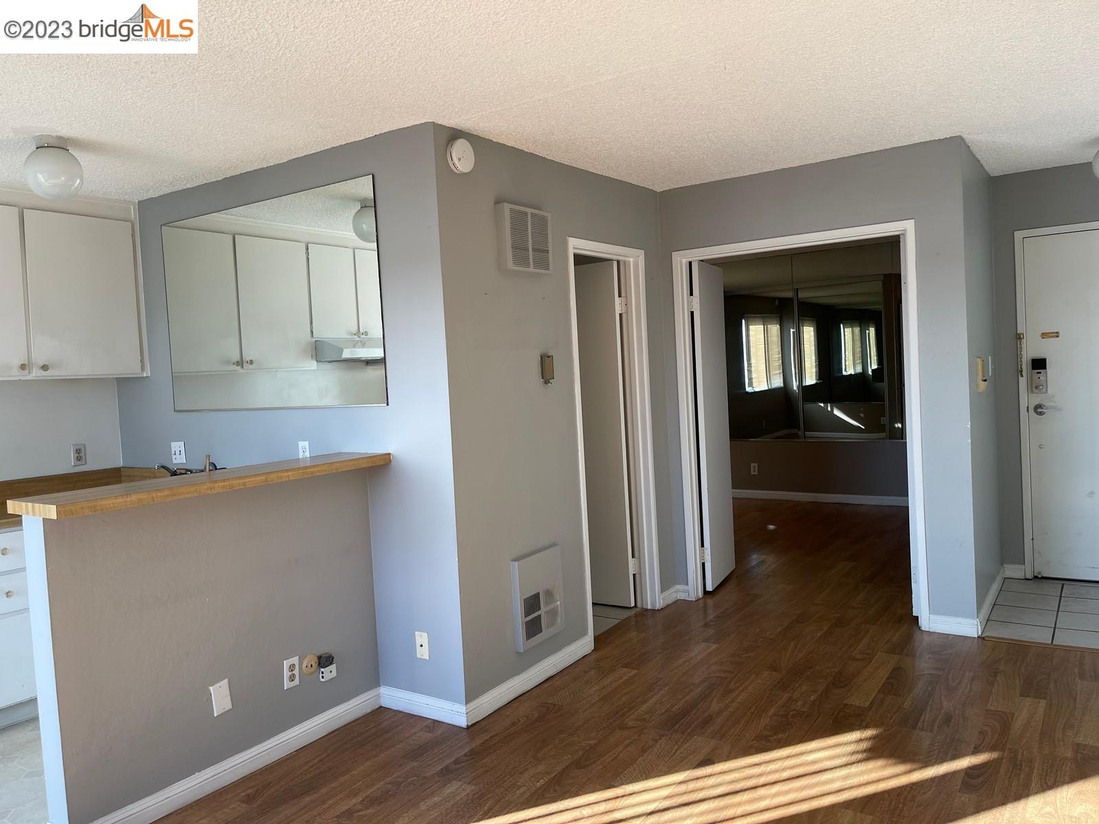 Photo #2: 41041950 Listing 