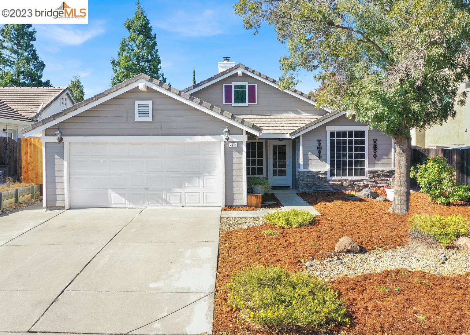 Detail Gallery Image 1 of 1 For 4976 Mesa Ridge Dr, Antioch,  CA 94531 - 3 Beds | 2 Baths