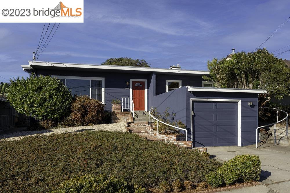 Detail Gallery Image 1 of 1 For 6823 Glen Mawr Ave, El Cerrito,  CA 94530 - 3 Beds | 2 Baths