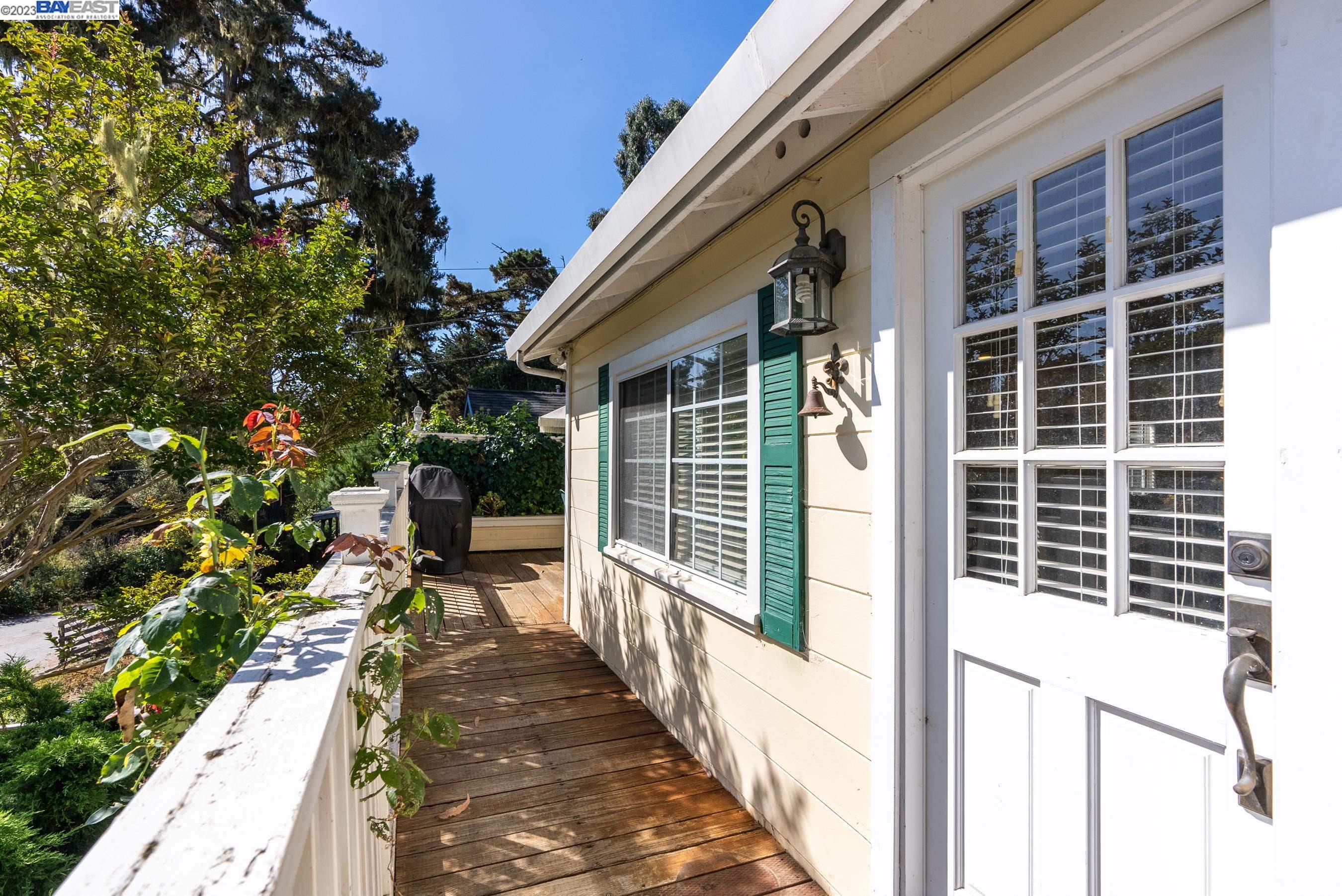 Detail Gallery Image 1 of 1 For 7 Loma Ave, Watsonville,  CA 95076 - 2 Beds | 1/1 Baths