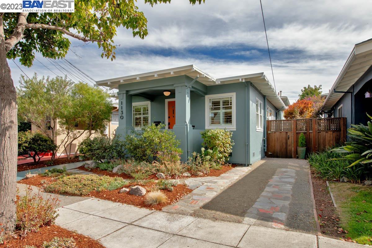 Detail Gallery Image 1 of 1 For 1130 Fountain St, Alameda,  CA 94501 - 2 Beds | 2 Baths