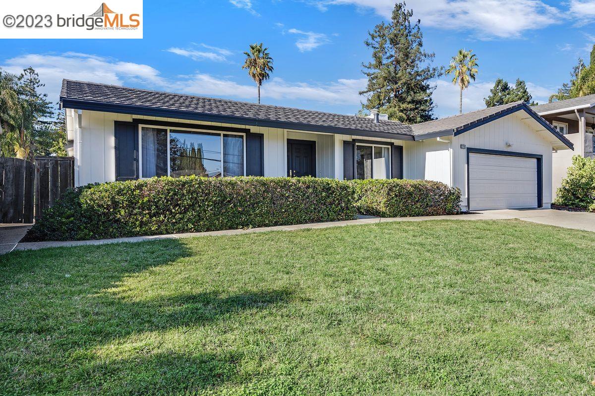 Detail Gallery Image 1 of 1 For 3780 Norris Canyon Rd, San Ramon,  CA 94583 - 4 Beds | 2 Baths