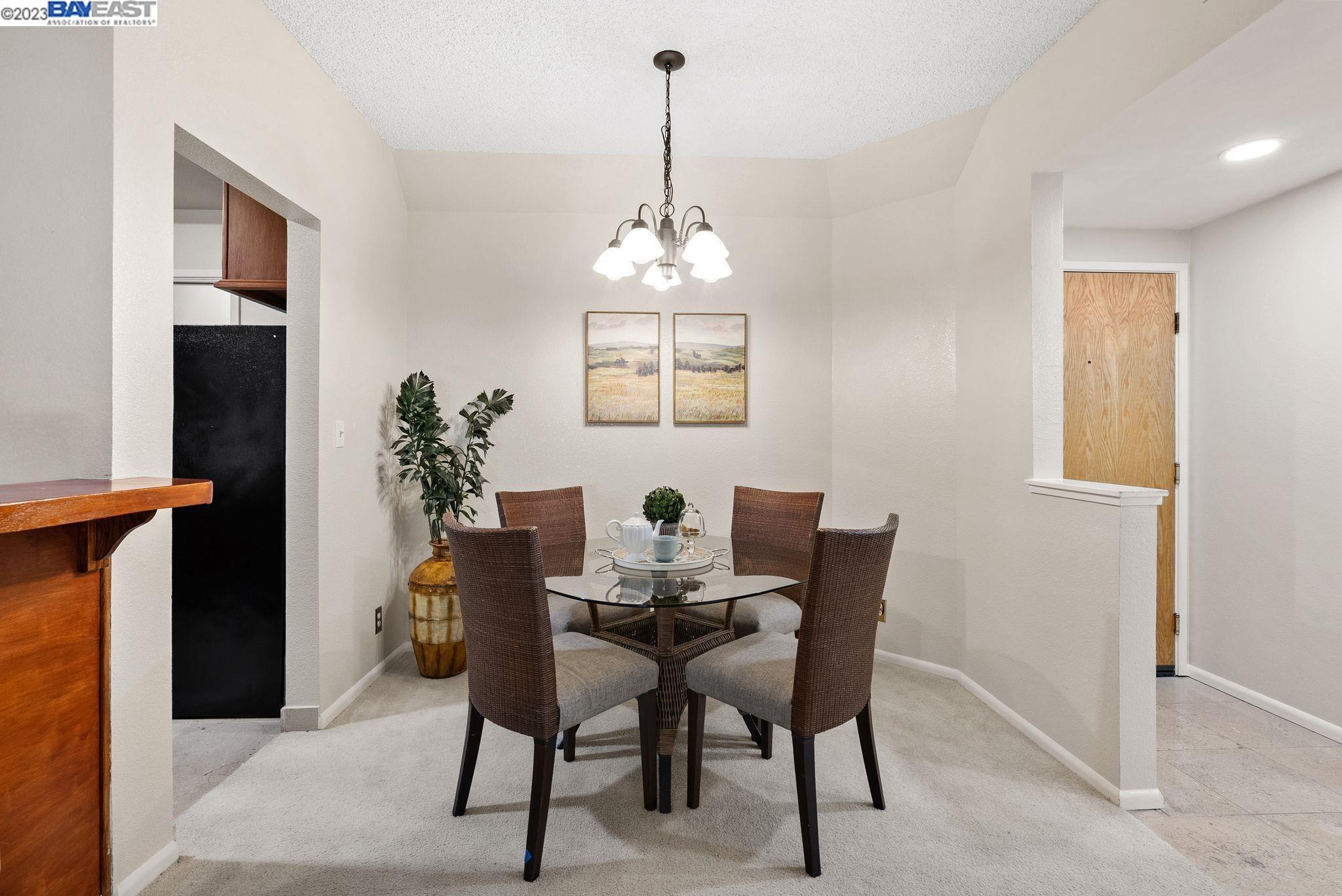 Photo #3: 41042566 Listing 