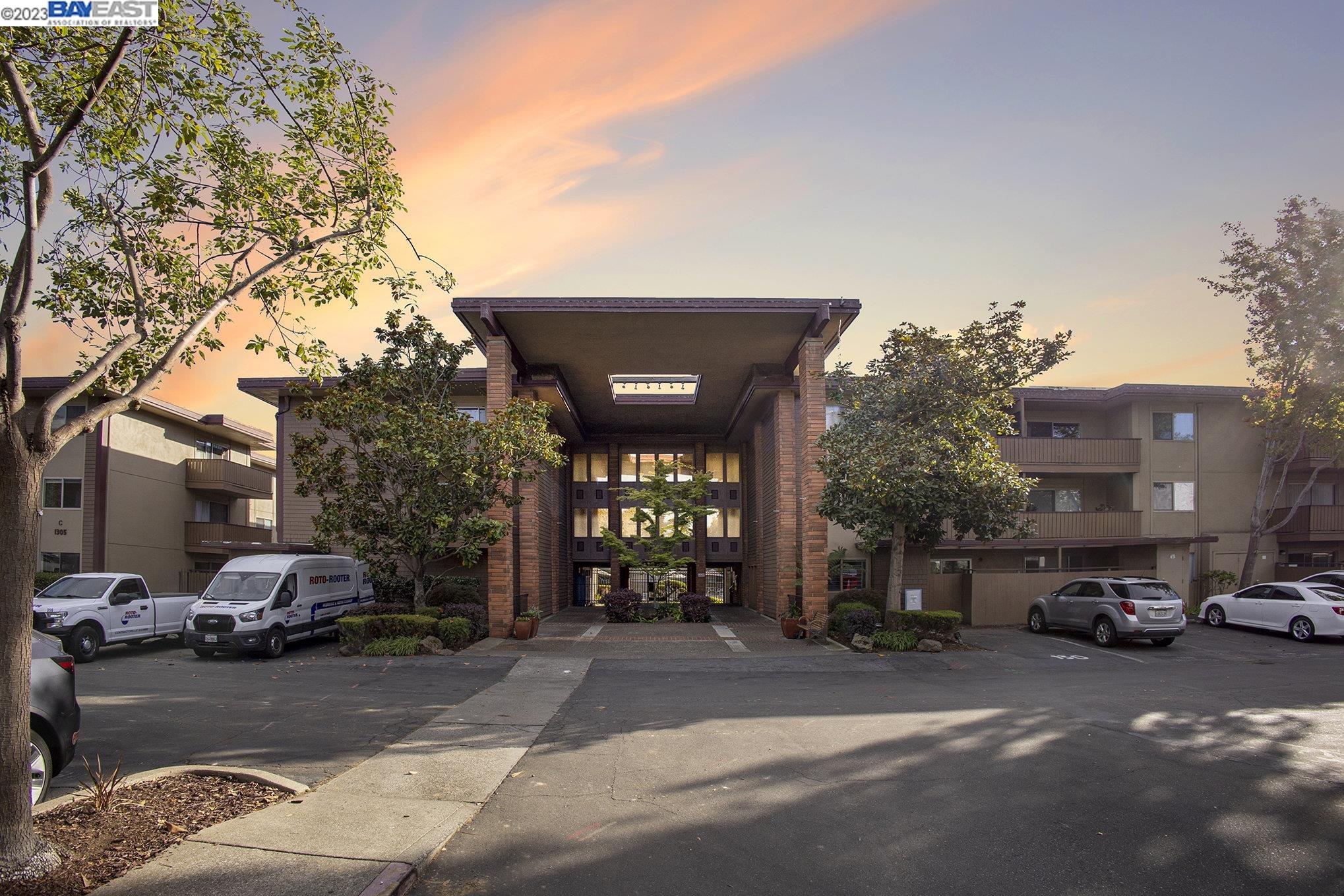 Photo #2: 41042614 Listing 