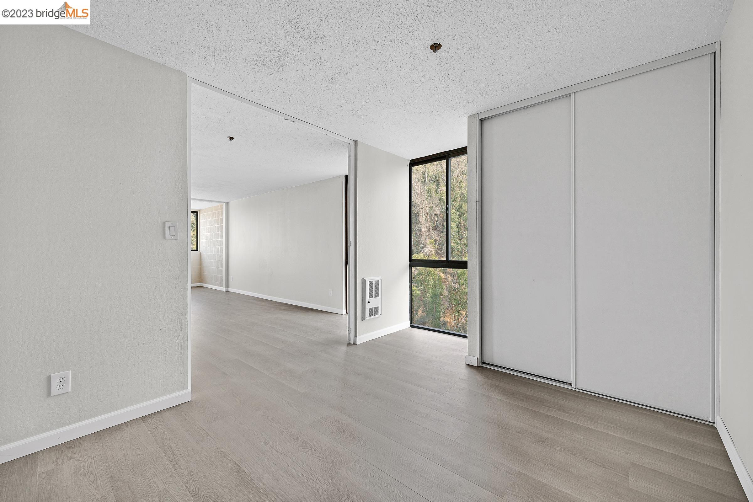 Detail Gallery Image 10 of 25 For 555 Pierce St #1510,  Albany,  CA 94706 - 2 Beds | 2 Baths