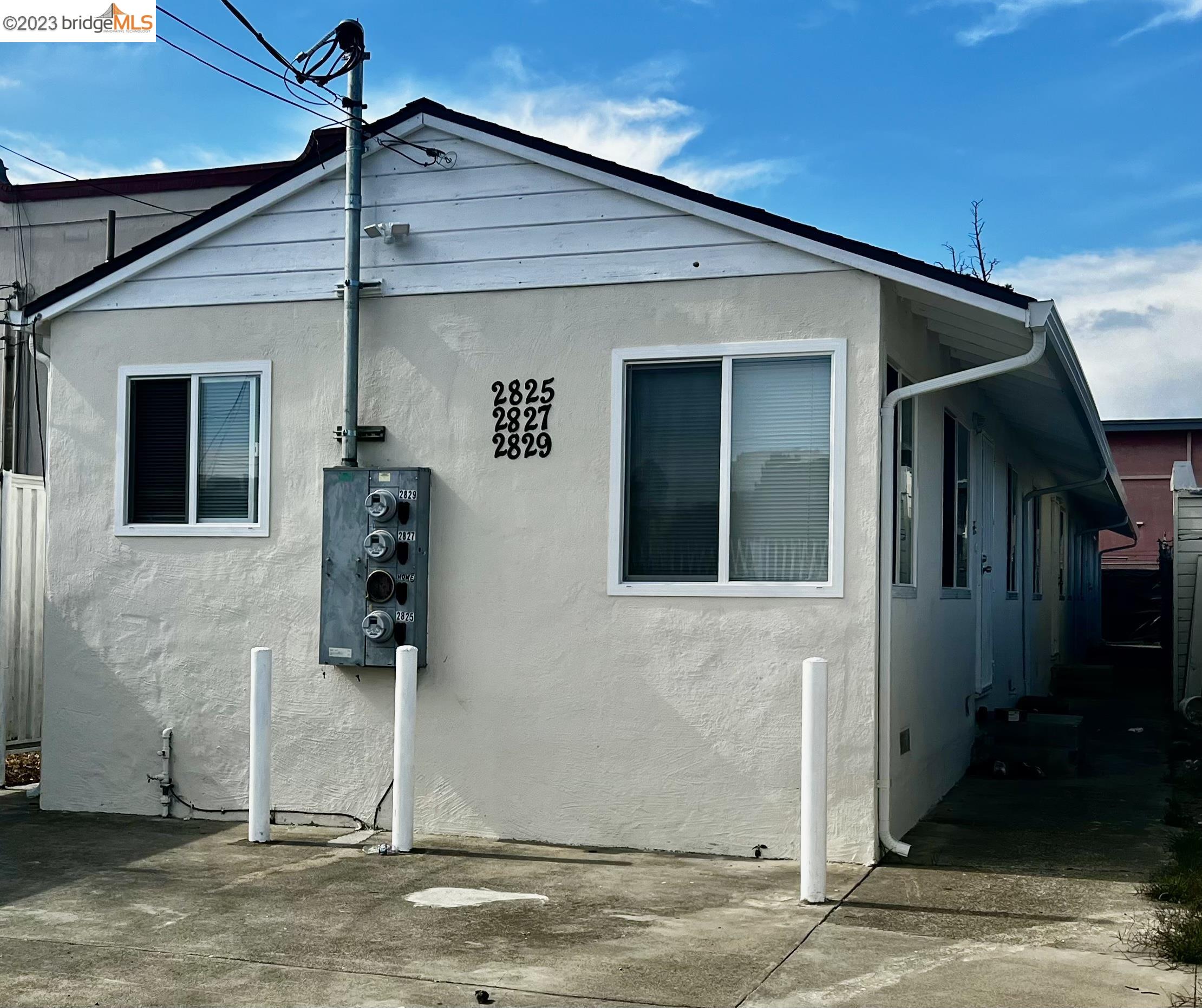 Detail Gallery Image 1 of 1 For 2825 67th Ave, Oakland,  CA 94605 - – Beds | – Baths