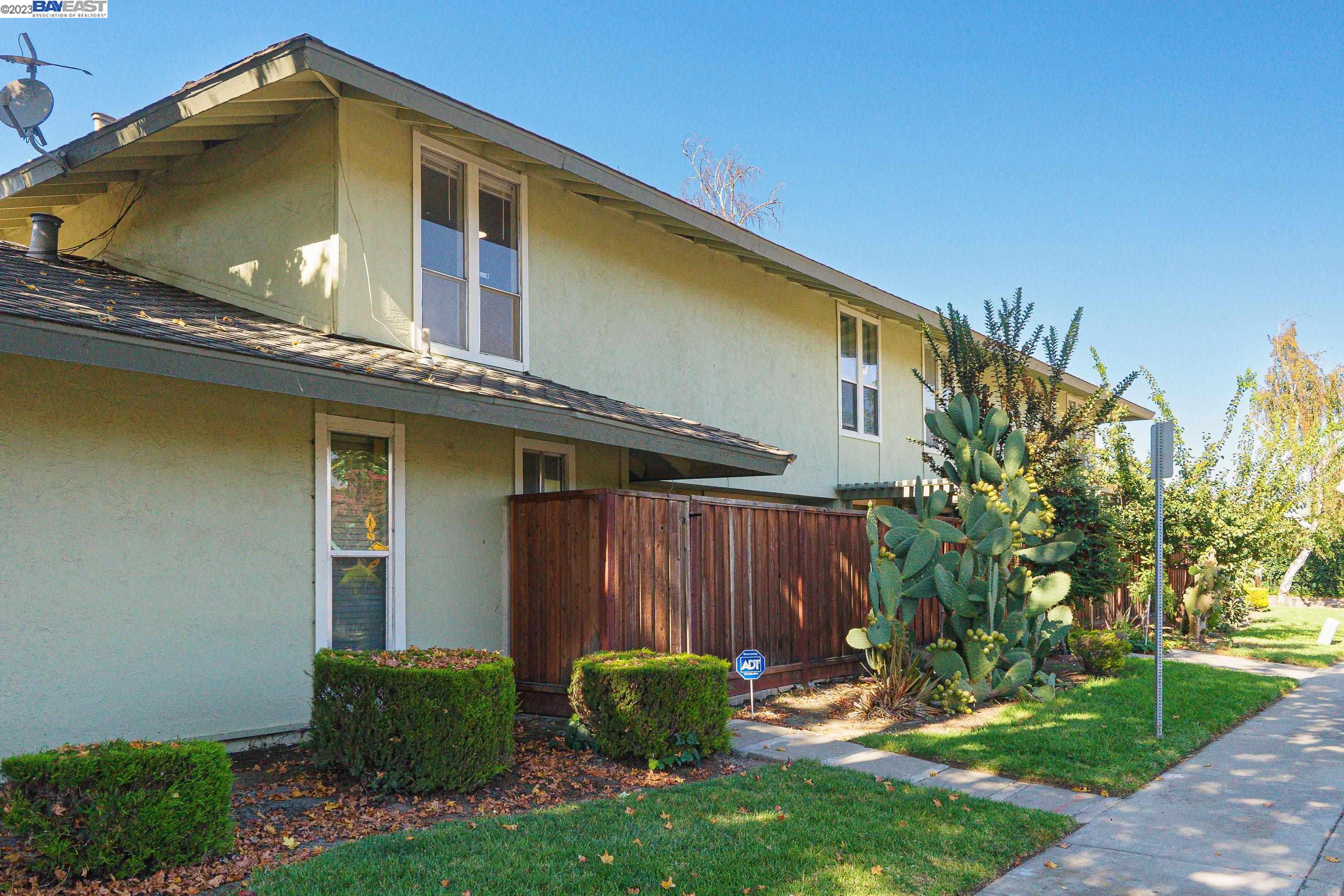 Photo #2: 41042826 Listing 