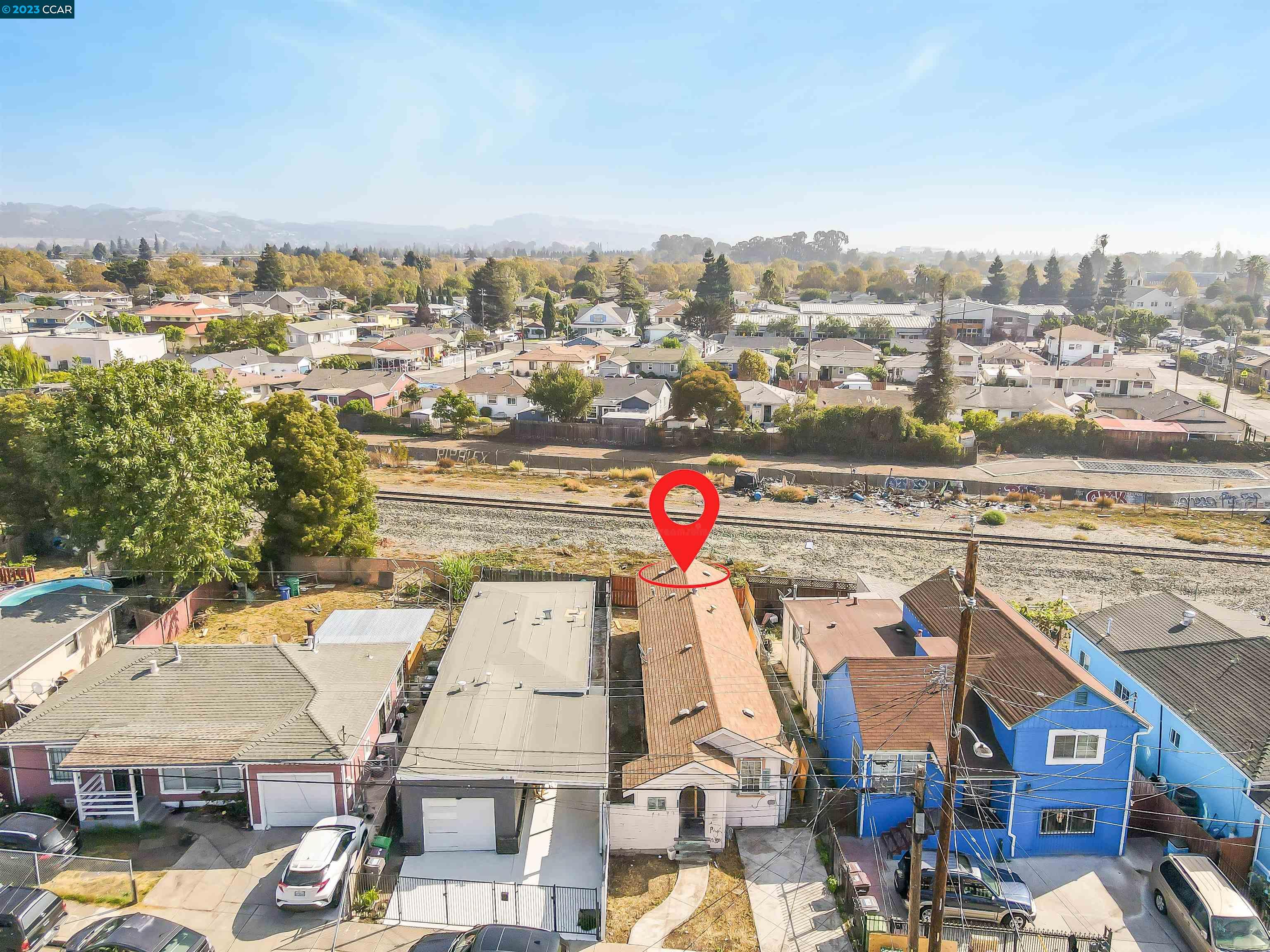 Detail Gallery Image 1 of 1 For 414 Douglas Ave, Oakland,  CA 94603 - 3 Beds | 1 Baths