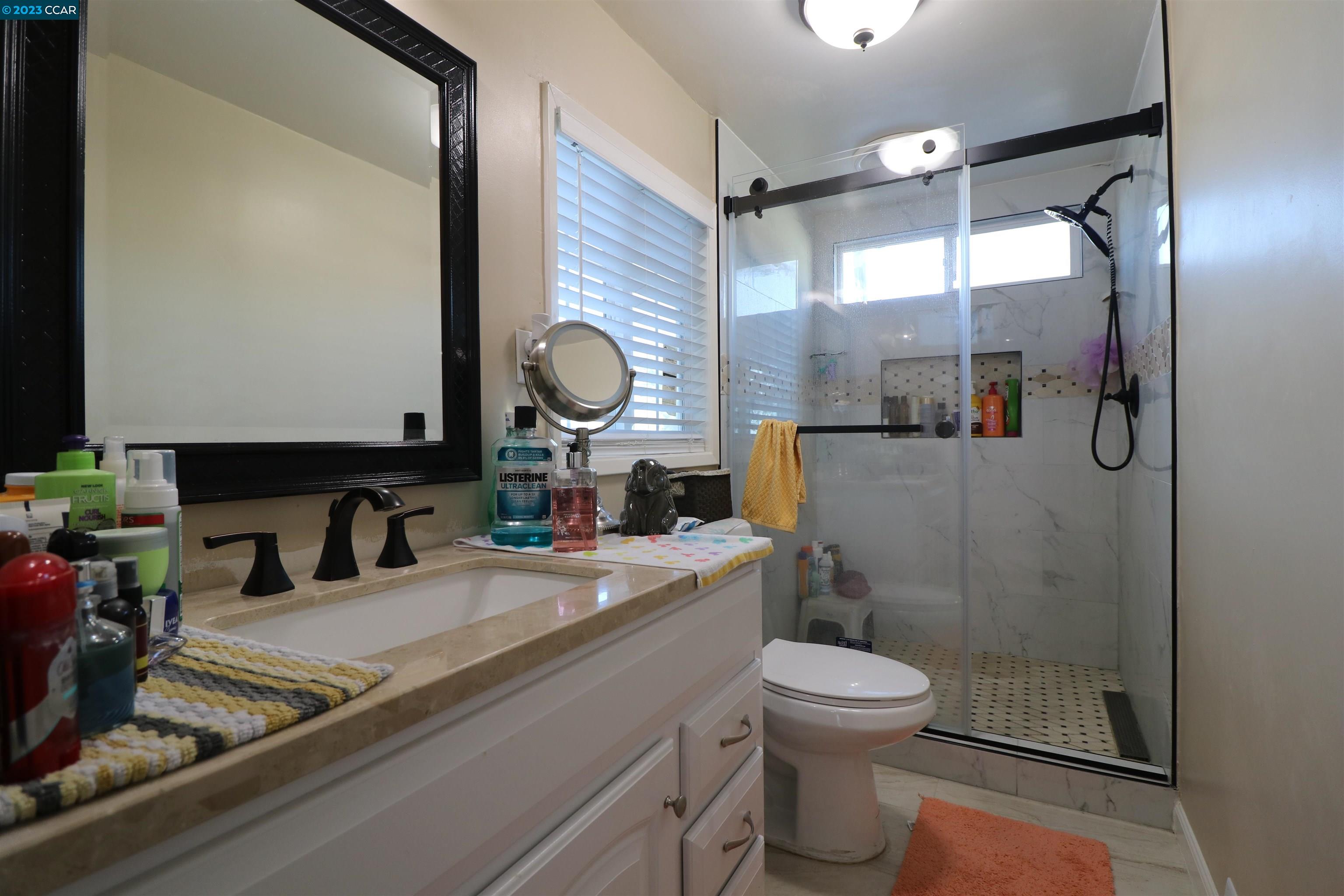 Detail Gallery Image 12 of 23 For 1588 H St, Union City,  CA 94587 - 2 Beds | 2 Baths