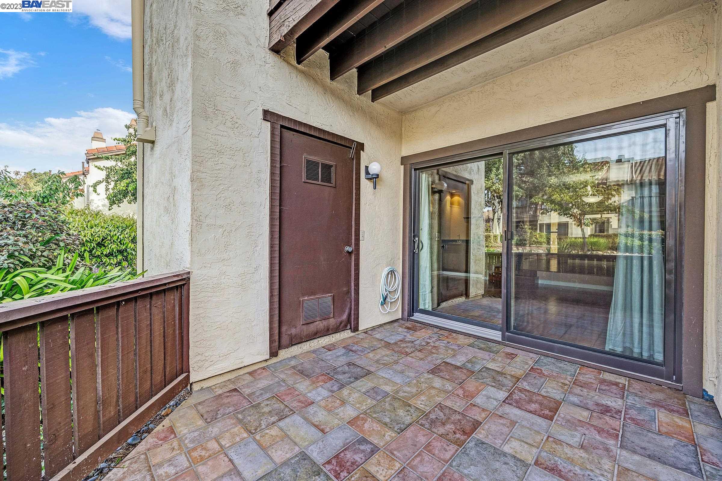 Photo #2: 41043385 Listing 