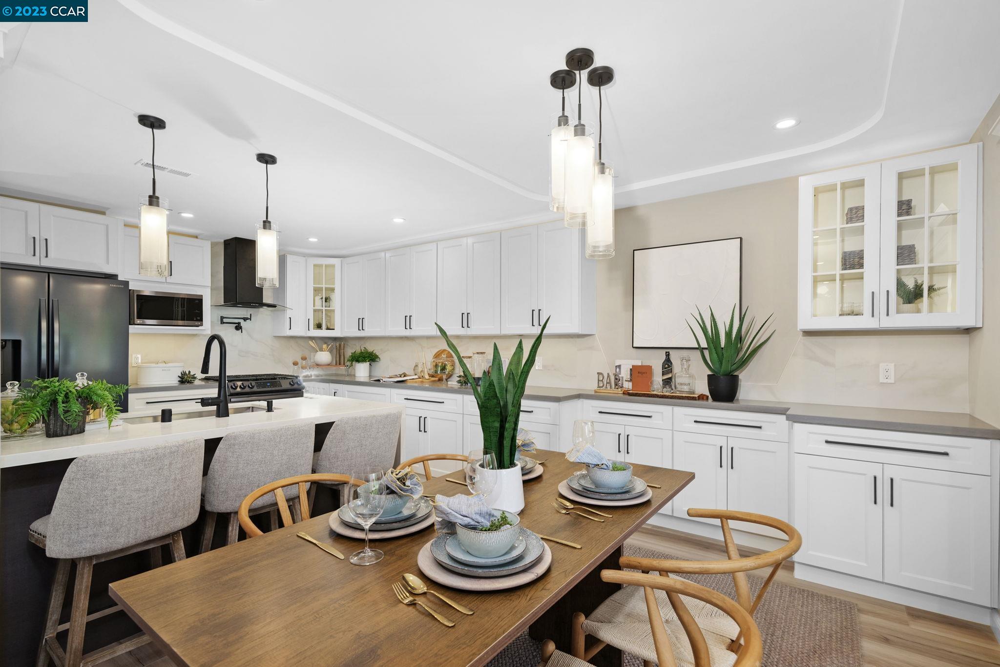 MLS: 41043514 Condo For Sale