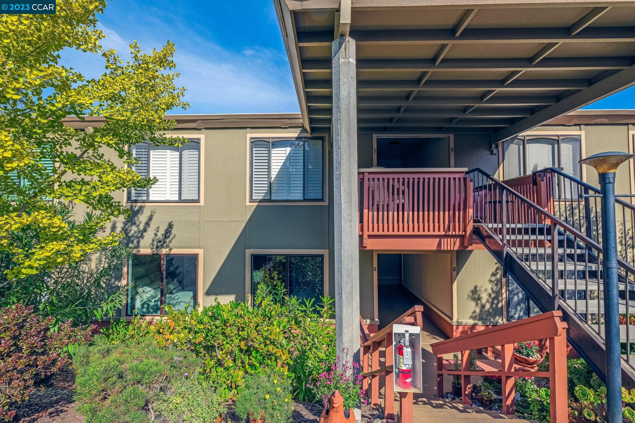Photo #2: 41043514 Listing 