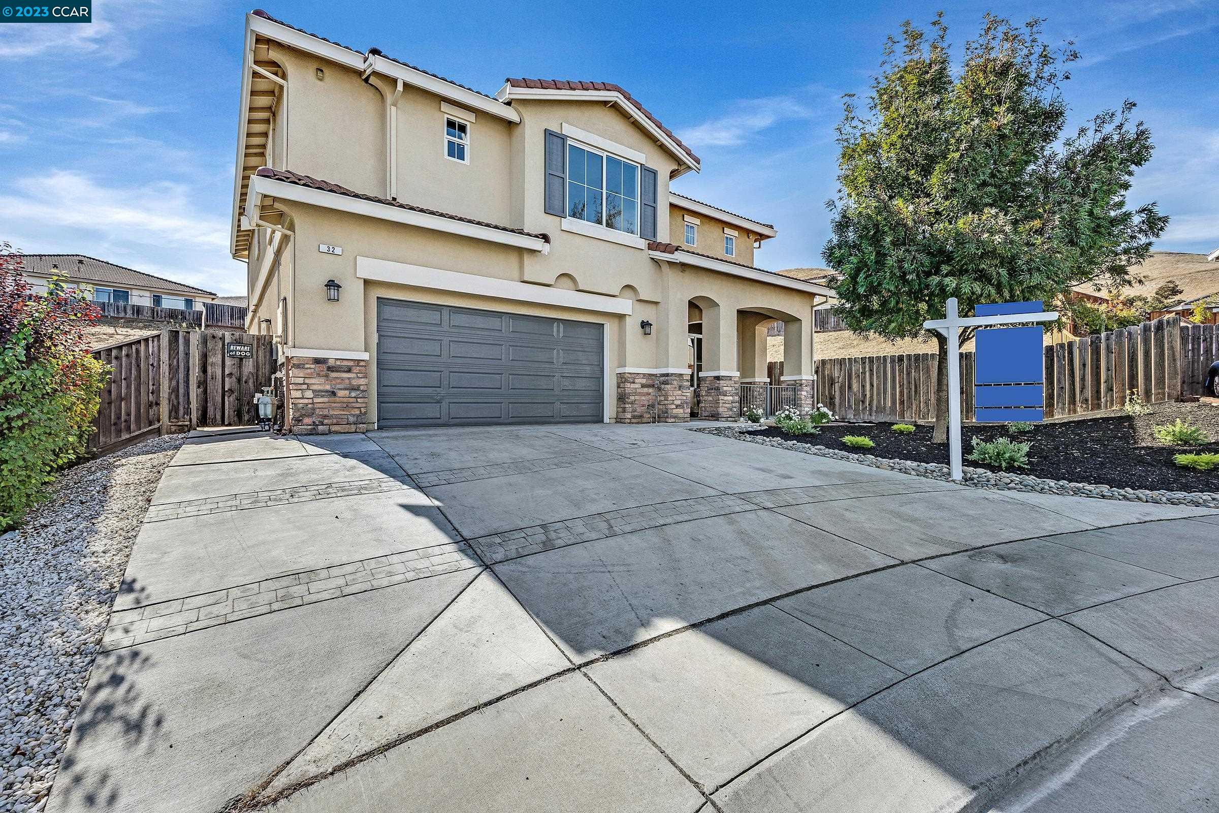 Detail Gallery Image 1 of 1 For 32 Rio Verde Ct, Pittsburg,  CA 94565 - 5 Beds | 3 Baths