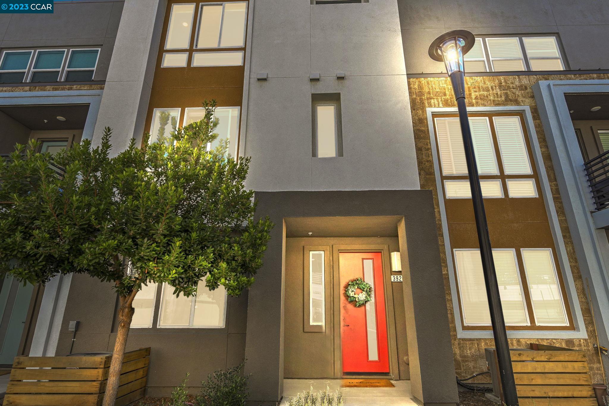 Detail Gallery Image 1 of 1 For 3923 Meridian St, Dublin,  CA 94568 - 4 Beds | 3/1 Baths