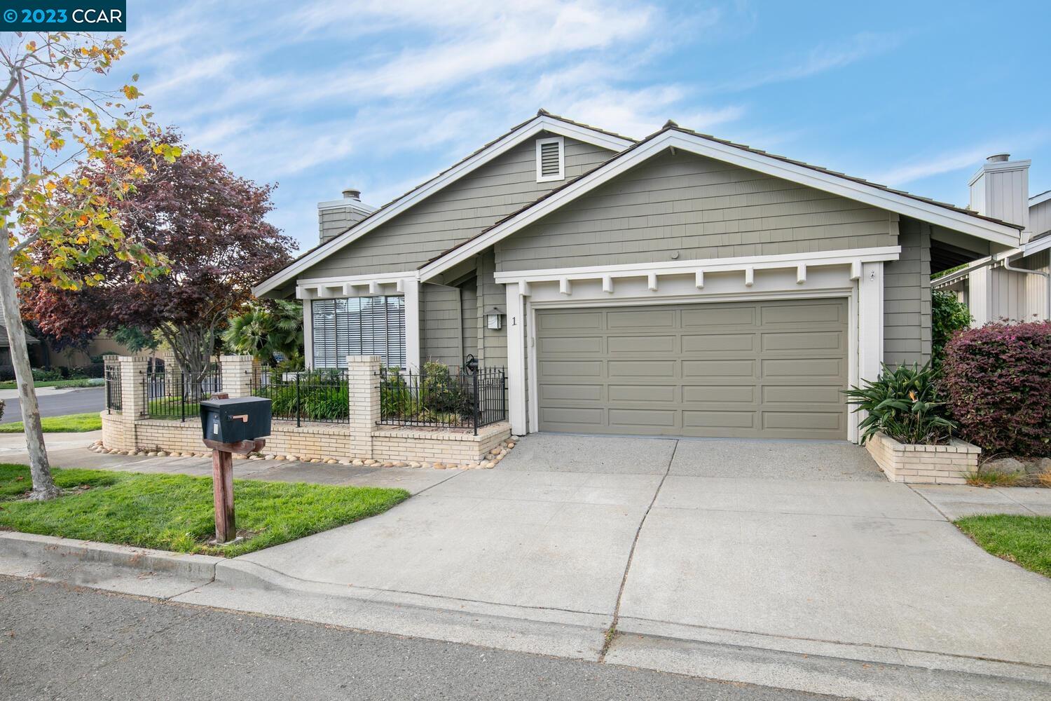 For Sale 1 Avondale Lndg, Alameda, CA 94502 3 Beds / 2 Full Baths