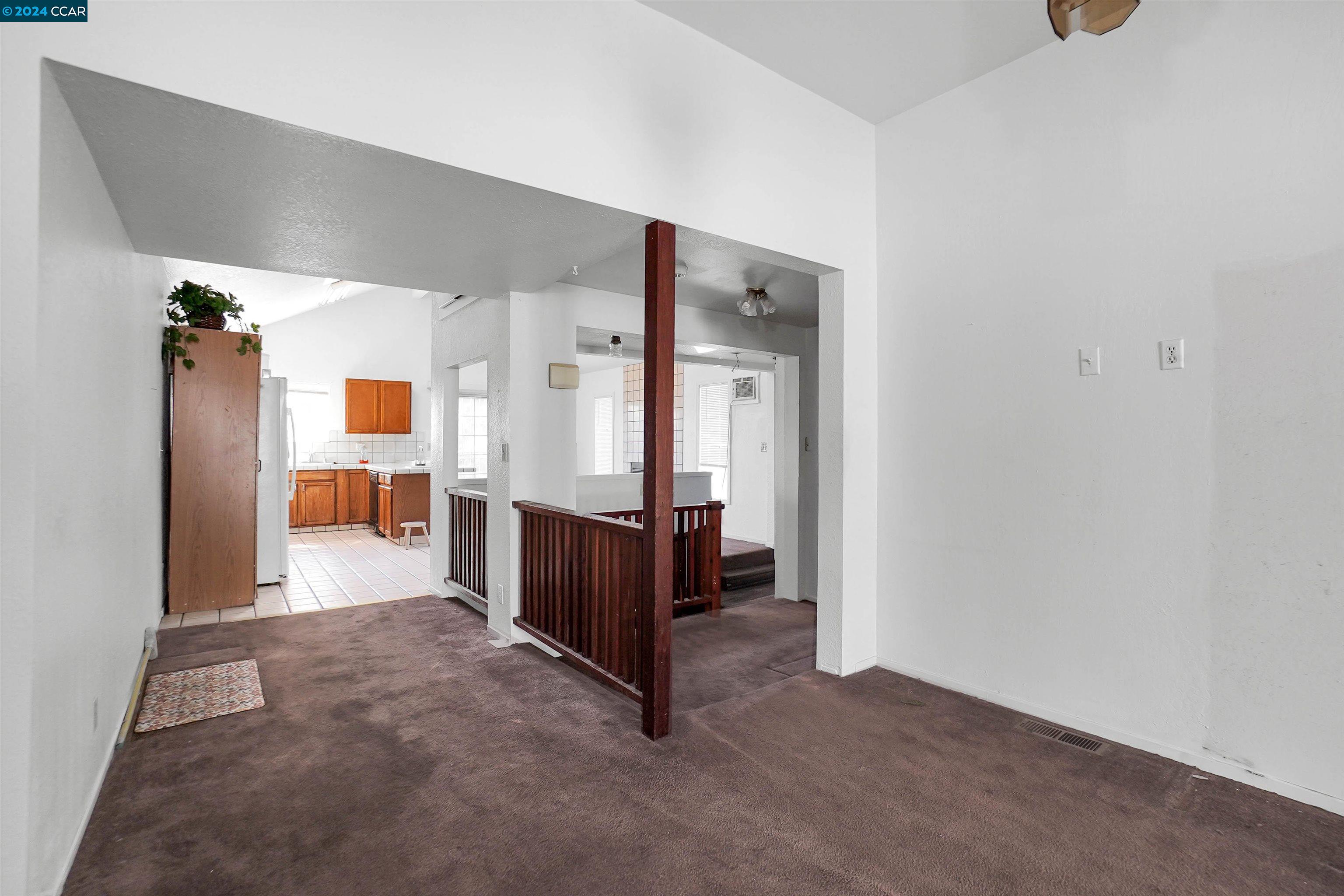 Detail Gallery Image 5 of 31 For 767 47th St, Oakland,  CA 94609 - 4 Beds | 2 Baths