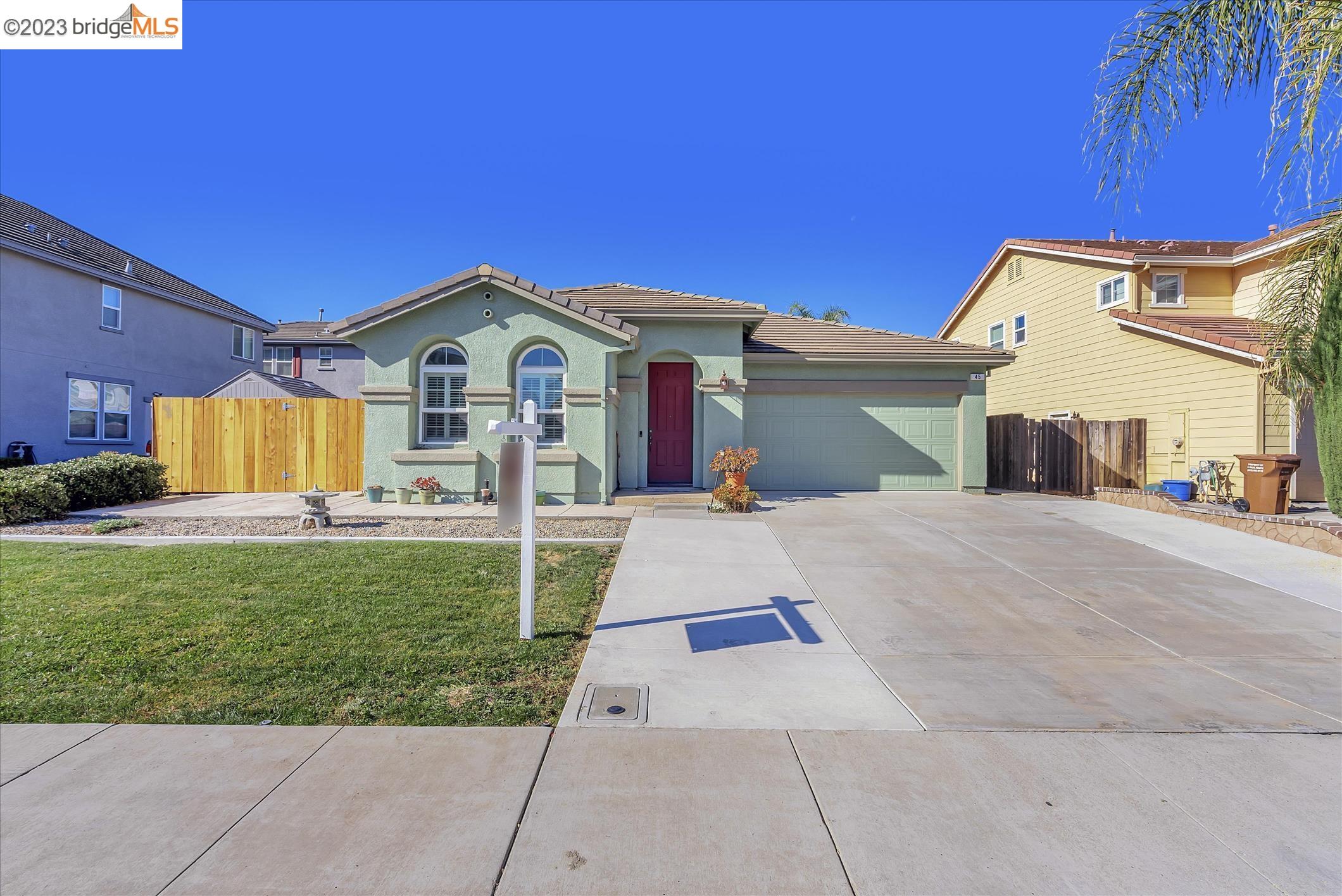 Detail Gallery Image 1 of 1 For 45 Puffin Cir, Oakley,  CA 94561 - 3 Beds | 2/1 Baths