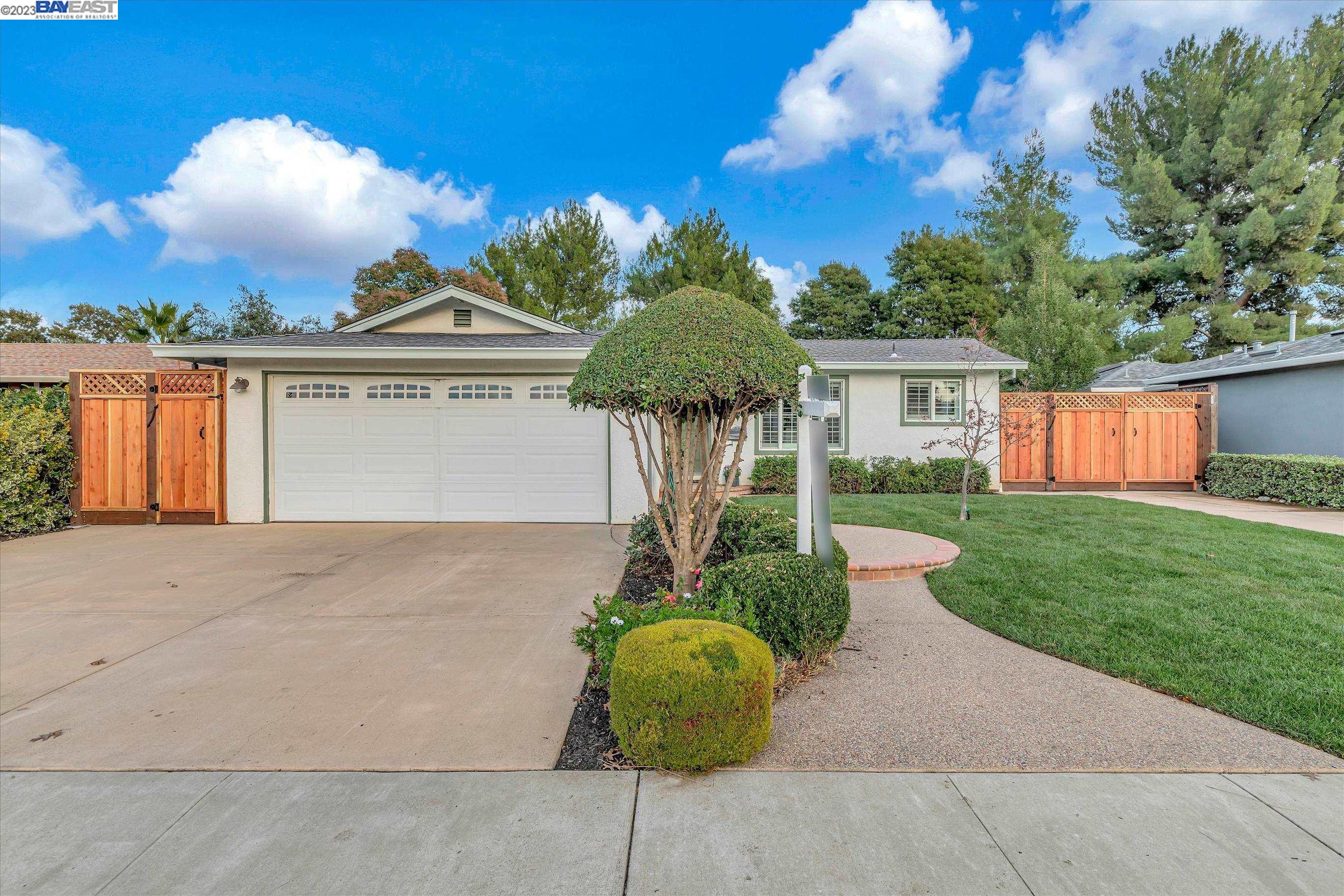 Detail Gallery Image 1 of 1 For 1077 Kolln St, Pleasanton,  CA 94566 - 3 Beds | 2 Baths