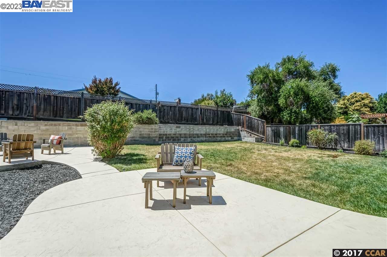 Detail Gallery Image 1 of 1 For 8004 via Zapata, Dublin,  CA 94568 - 4 Beds | 2/1 Baths