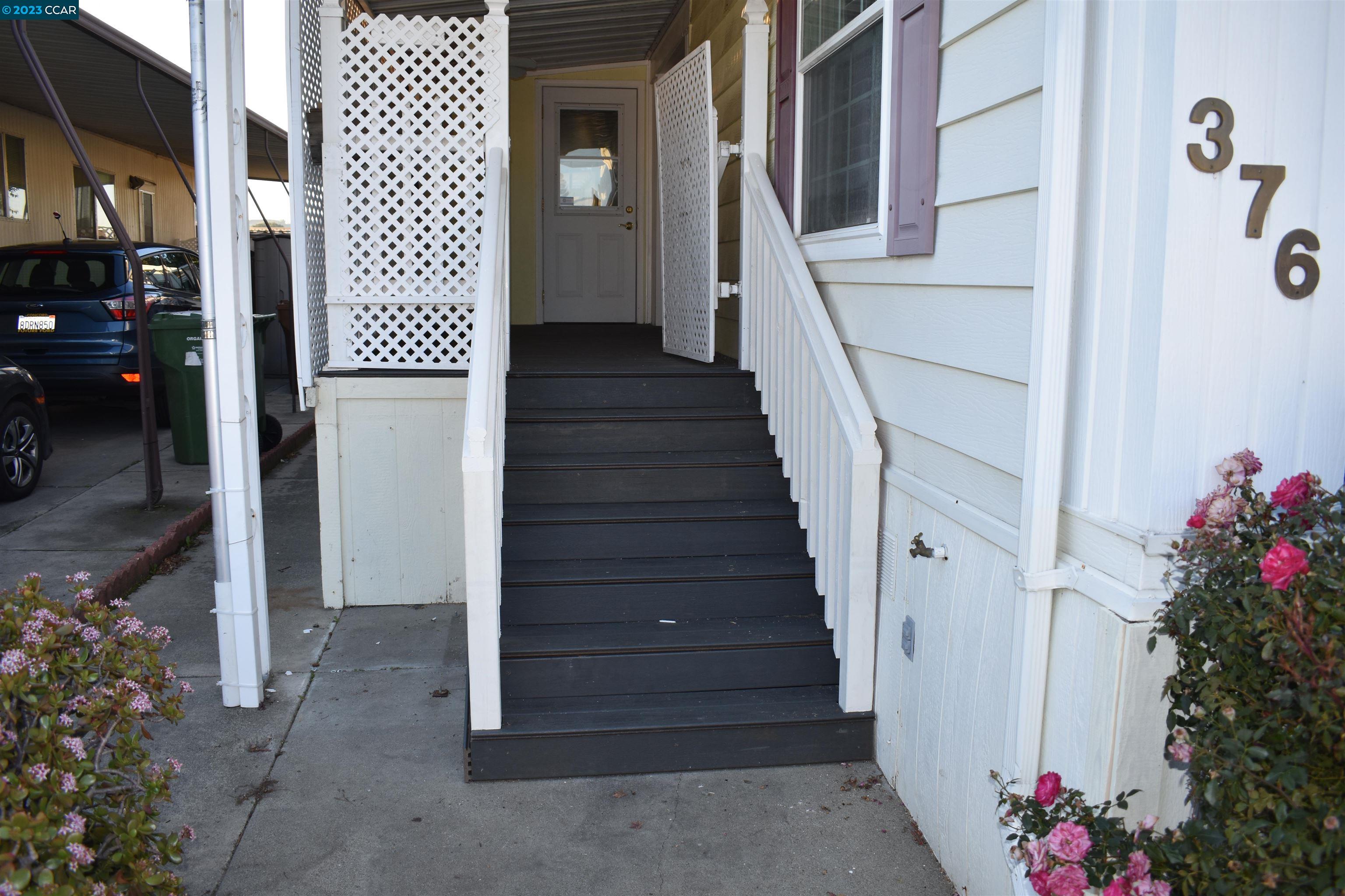 Detail Gallery Image 2 of 31 For 376 Avenida Flores #77,  Pacheco,  CA 84553-0000 - 2 Beds | 2 Baths