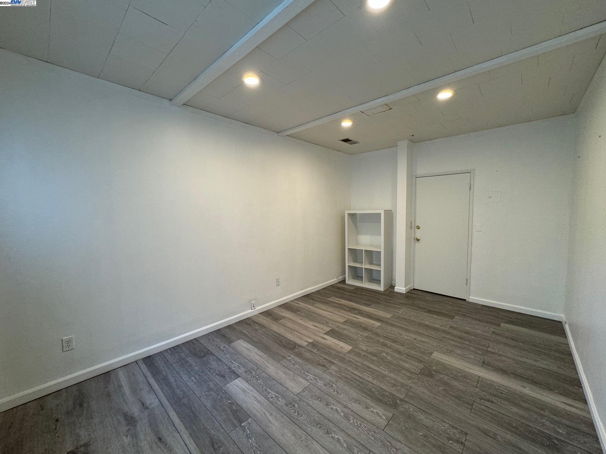 Detail Gallery Image 22 of 26 For 3400 Mt Diablo Blvd, Lafayette,  CA 94549 - – Beds | – Baths