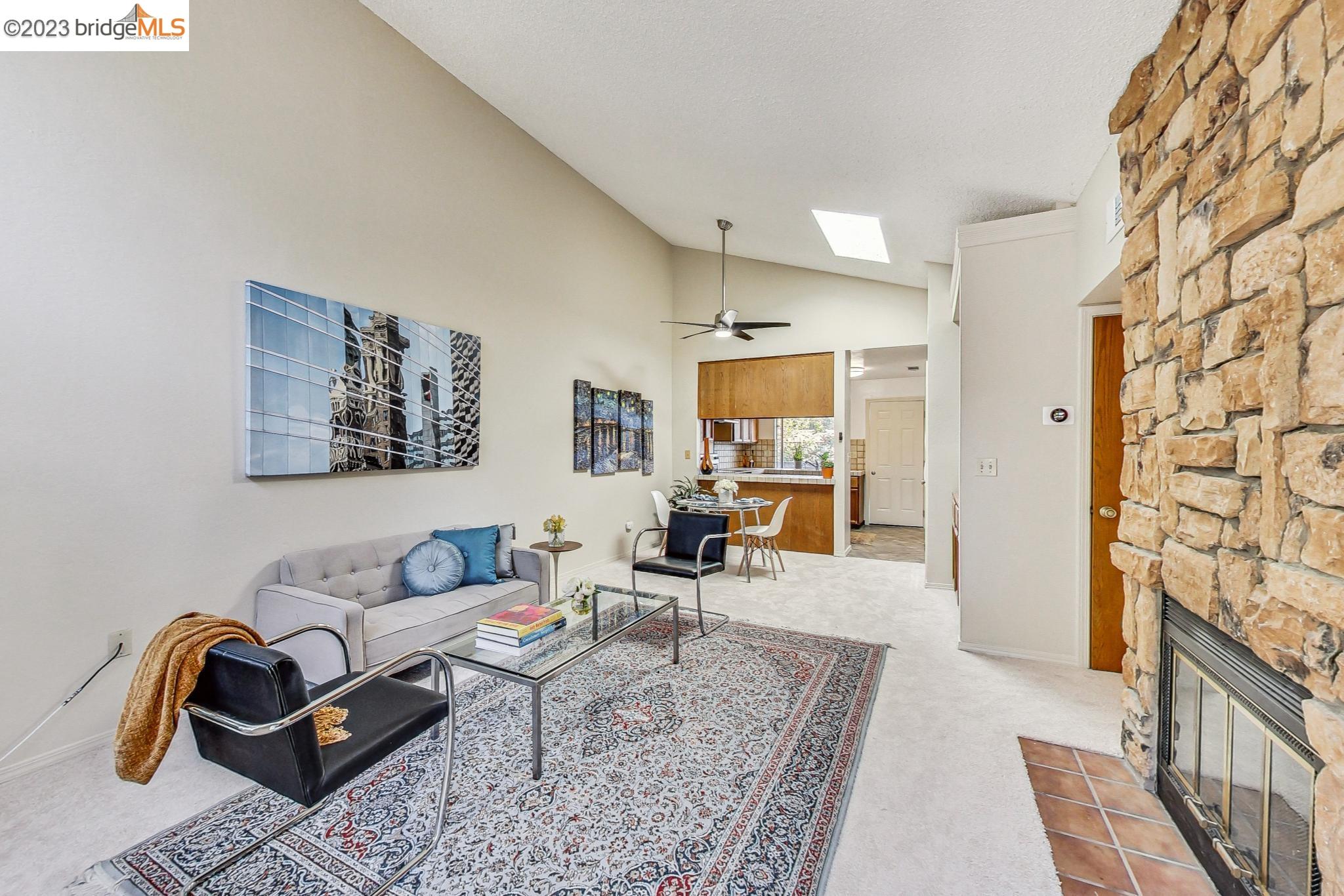 Photo #2: 41044102 Listing 