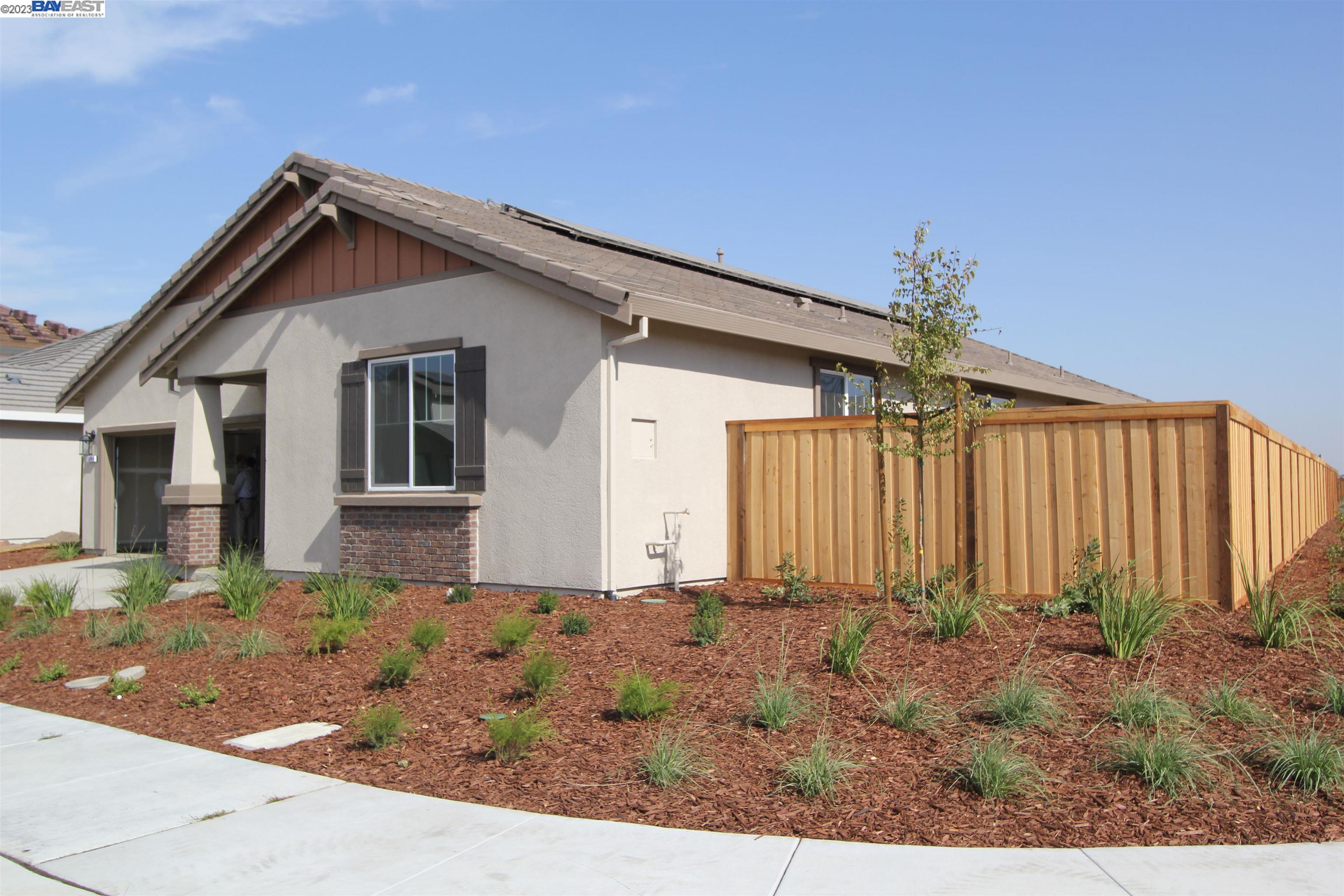 Detail Gallery Image 1 of 1 For 1080 Osprey Dr, Lathrop,  CA 95330 - 4 Beds | 2/1 Baths
