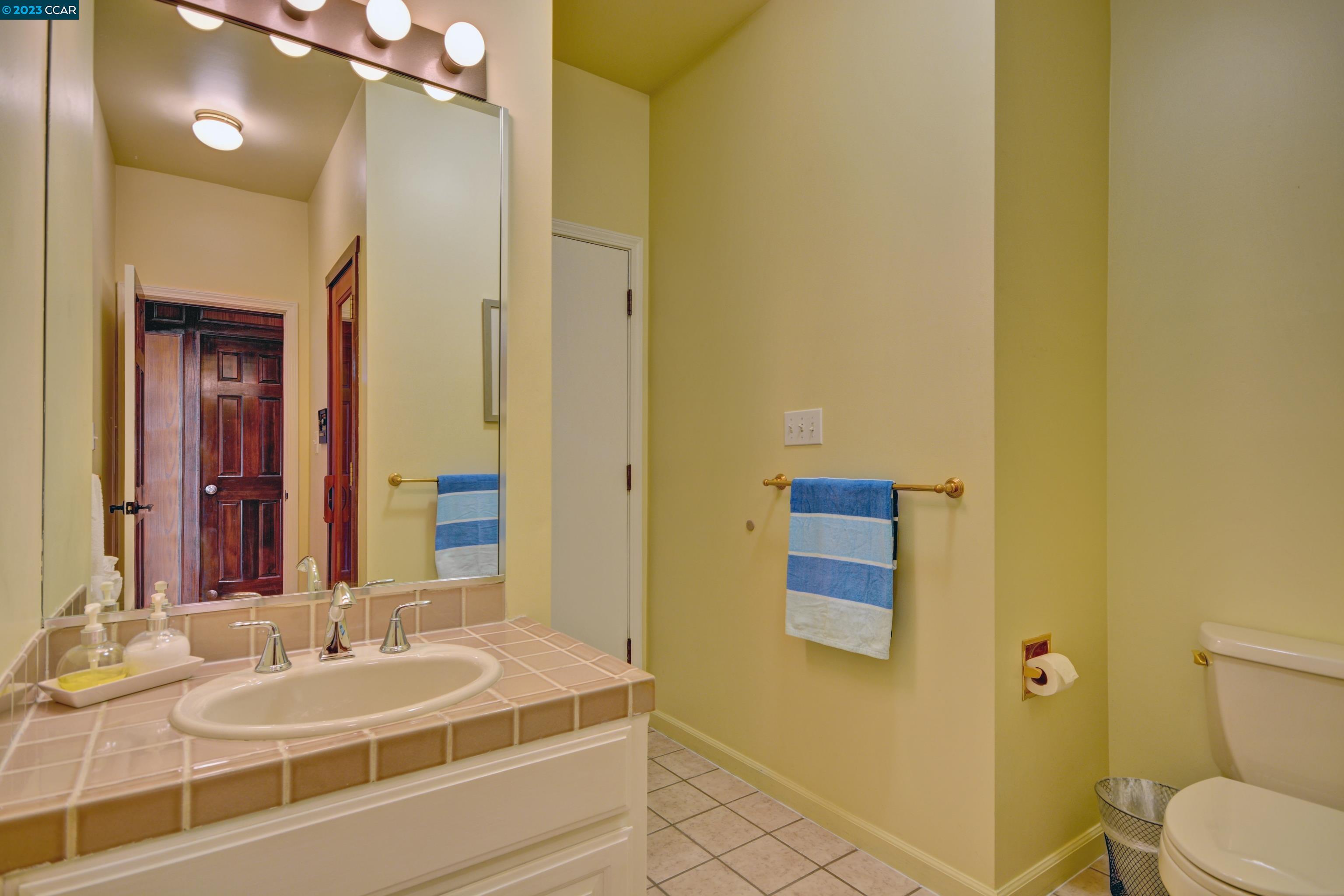Detail Gallery Image 30 of 44 For 4134 Happy Valley Road, Orinda,  CA 94563 - 5 Beds | 5/1 Baths