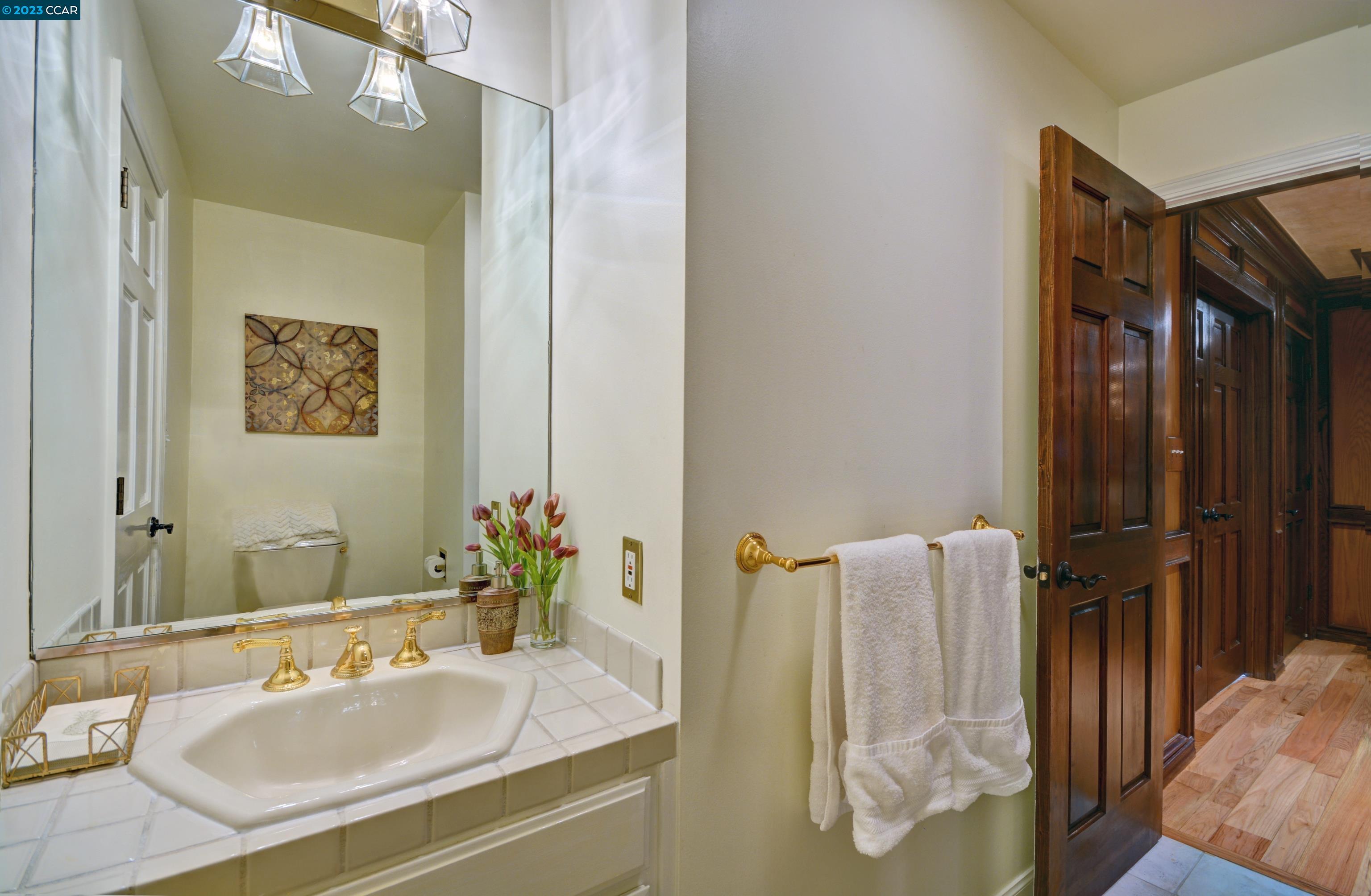 Detail Gallery Image 32 of 44 For 4134 Happy Valley Road, Orinda,  CA 94563 - 5 Beds | 5/1 Baths