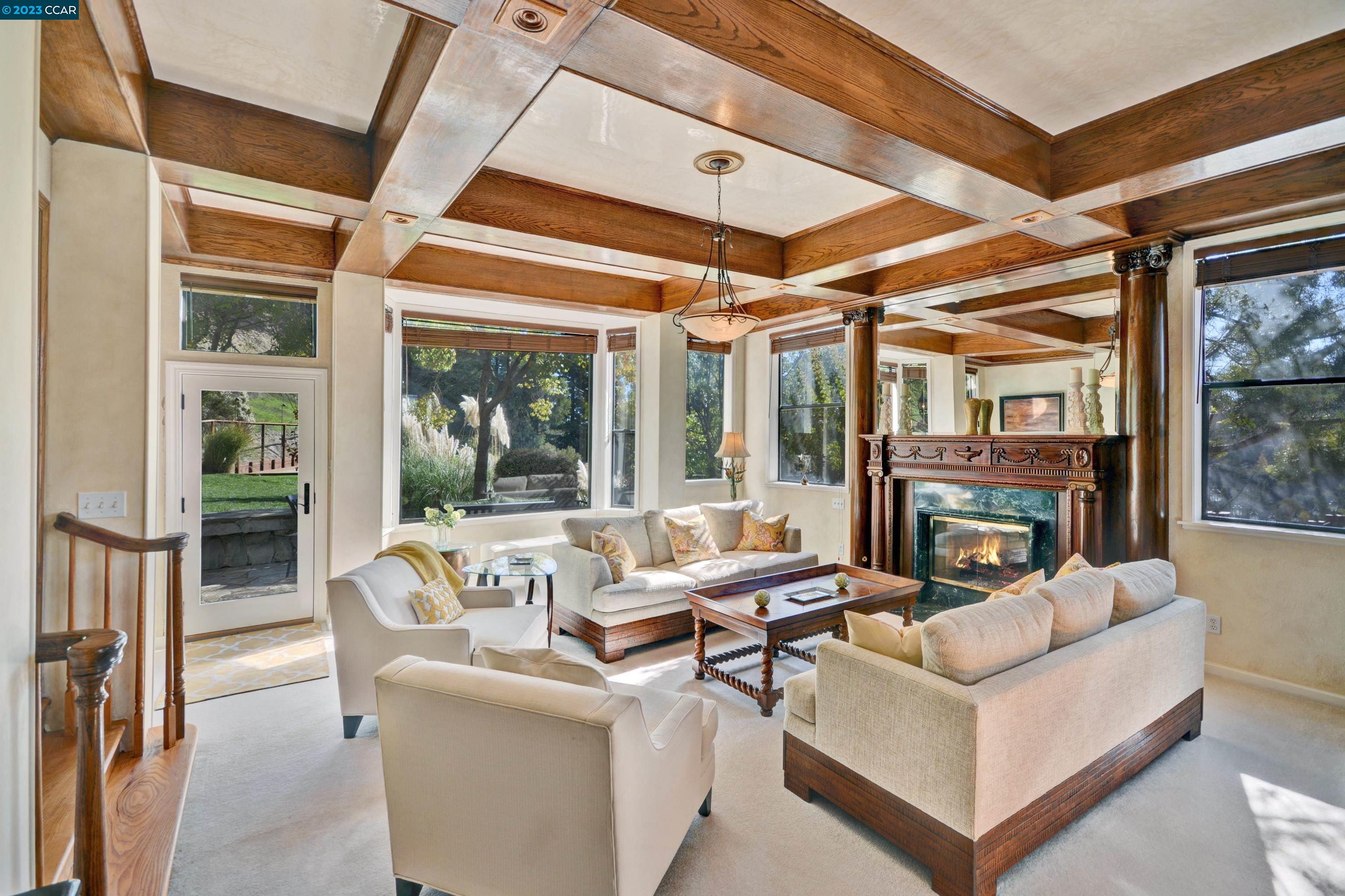 Detail Gallery Image 8 of 44 For 4134 Happy Valley Road, Orinda,  CA 94563 - 5 Beds | 5/1 Baths