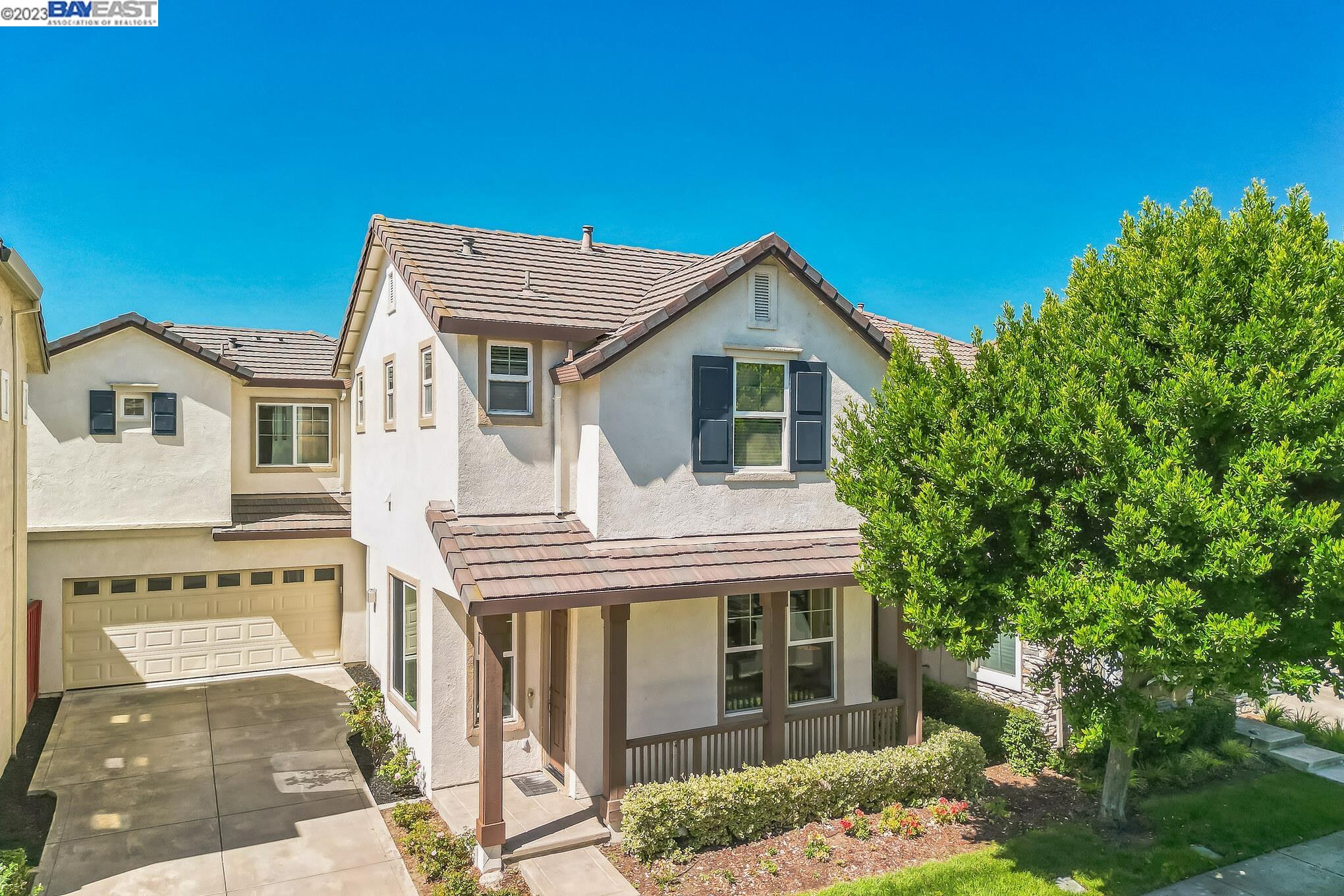 Detail Gallery Image 1 of 1 For 2732 Maria St, Pleasanton,  CA 94588-8423 - 4 Beds | 2/1 Baths