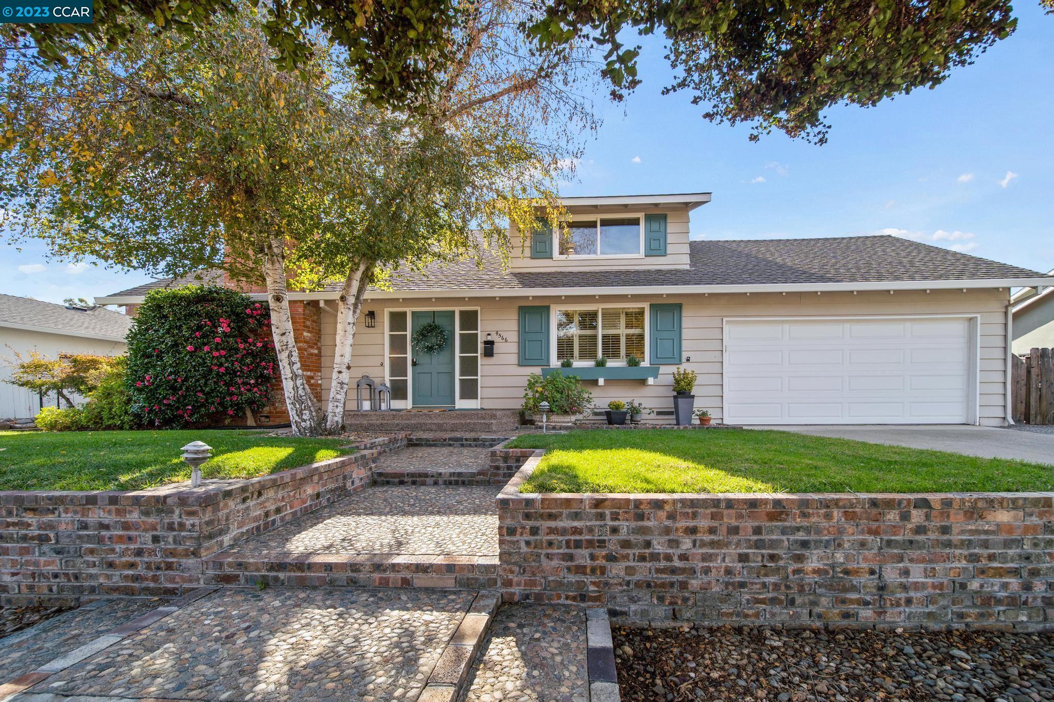 Detail Gallery Image 1 of 1 For 4566 Lincoln Dr, Concord,  CA 94521 - 4 Beds | 2 Baths