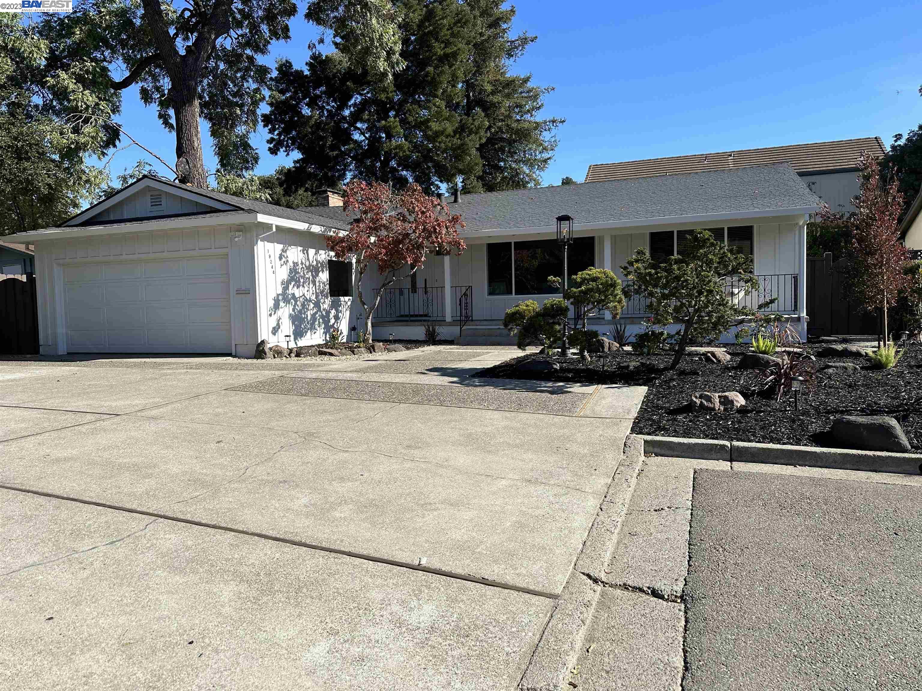 Detail Gallery Image 1 of 1 For 19244 Pinehaven Place, Castro Valley,  CA 94546-3260 - 3 Beds | 2 Baths