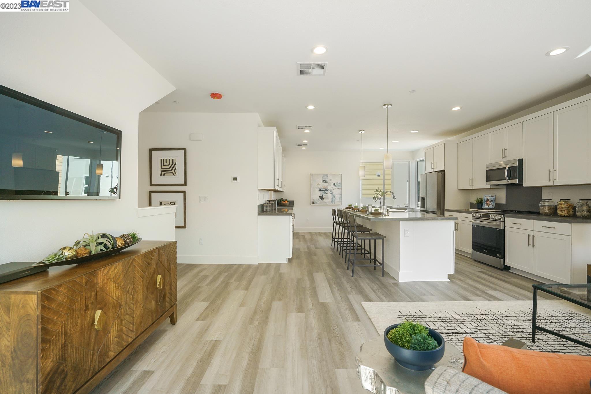 Photo #3: 41044394 Listing 