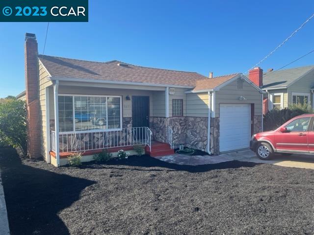 Detail Gallery Image 1 of 1 For 9873 Elmar Ave, Oakland,  CA 94603 - 2 Beds | 1 Baths