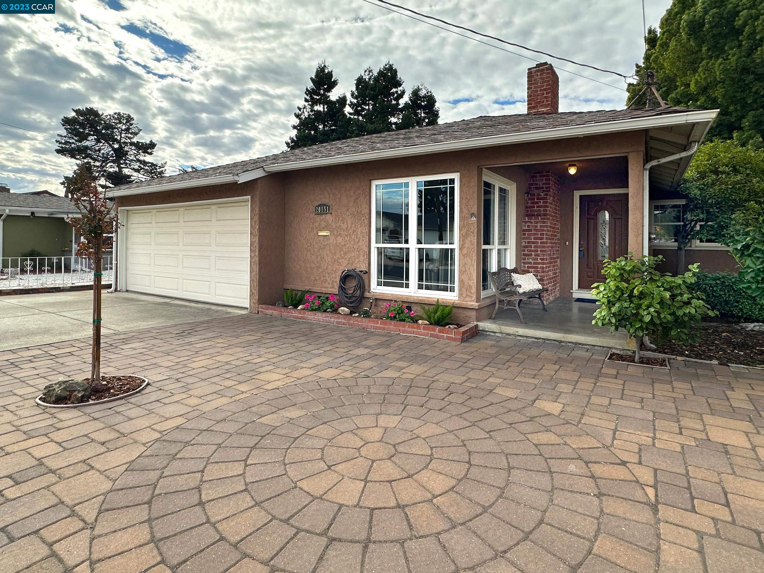 Detail Gallery Image 1 of 1 For 20851 Nunes Ave, Castro Valley,  CA 94546 - 3 Beds | 1/1 Baths