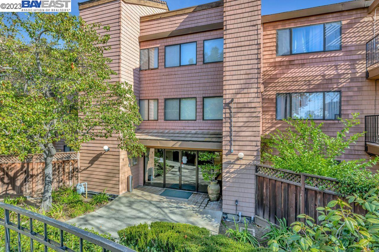 MLS: 41044475 Condo For Sale