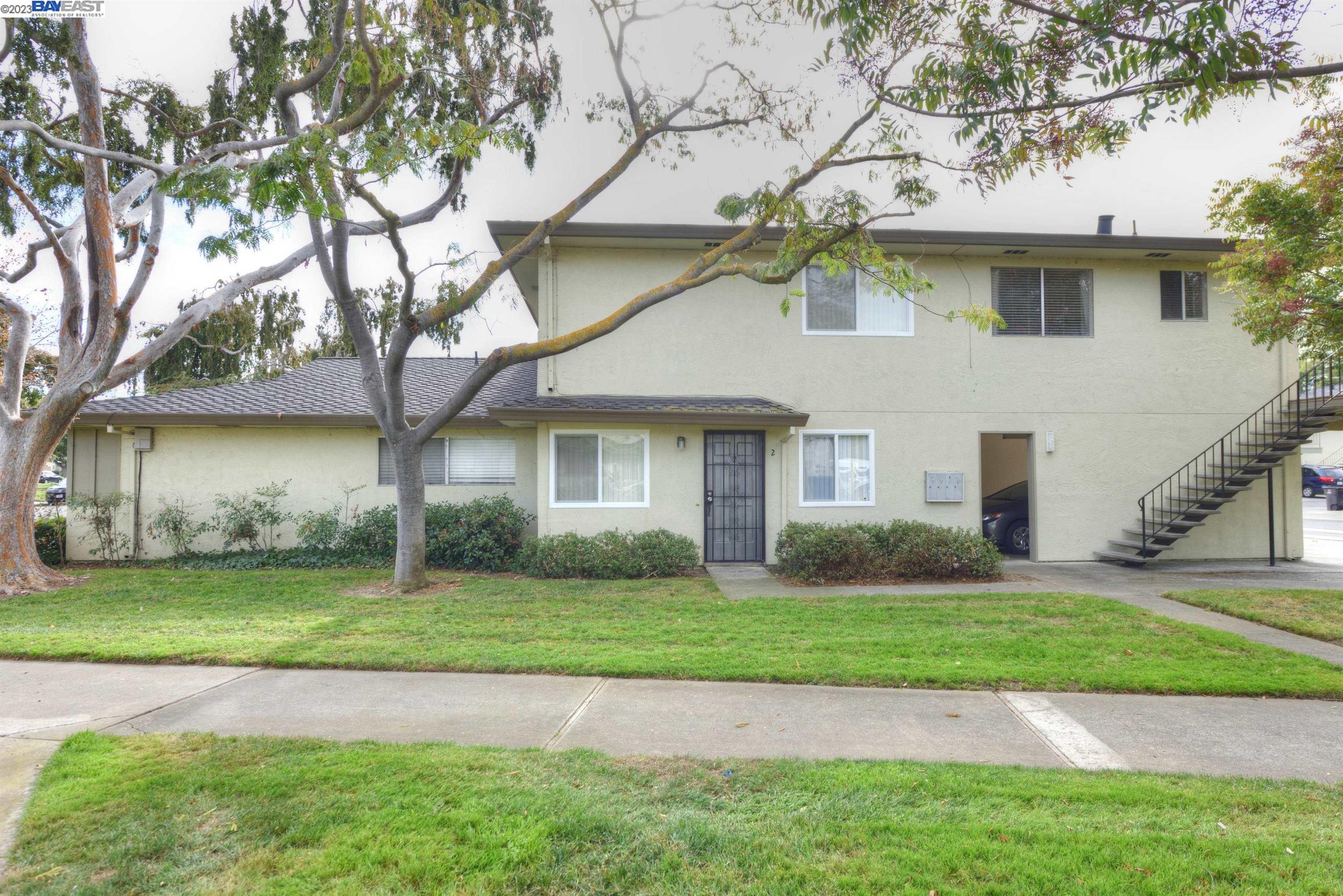 Detail Gallery Image 1 of 1 For 2141 Swan Ct #2,  Union City,  CA 94587 - 2 Beds | 1 Baths