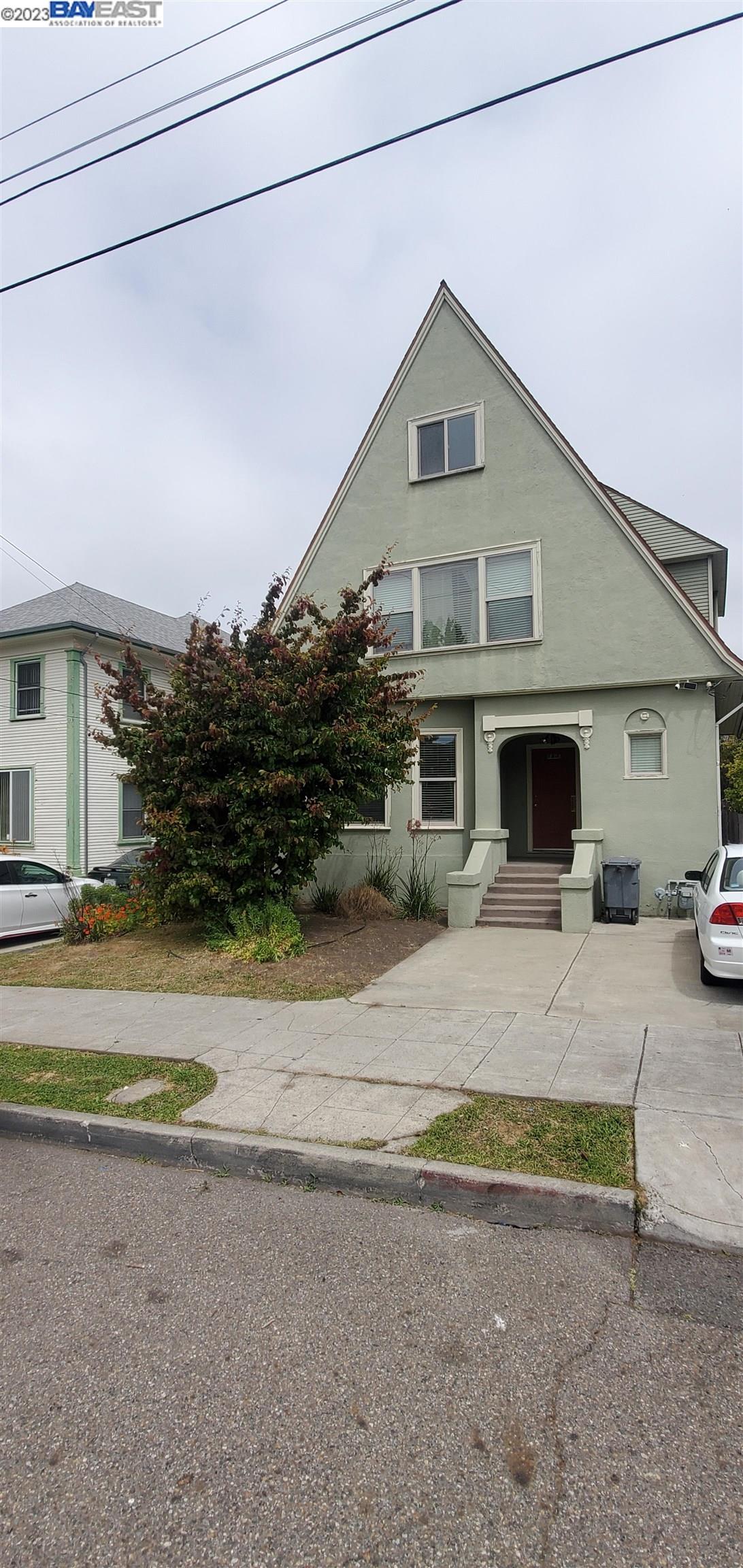 Detail Gallery Image 1 of 1 For 1835 Prince St a,  Berkeley,  CA 94703 - 2 Beds | 1 Baths