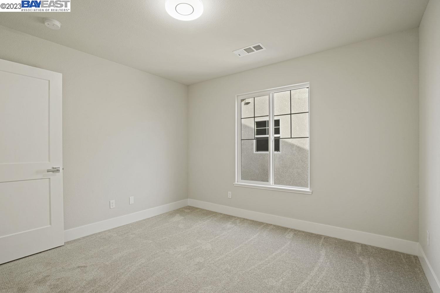 Detail Gallery Image 27 of 39 For 1729 Bella Lago Dr, Stockton,  CA 95206 - 4 Beds | 2/1 Baths