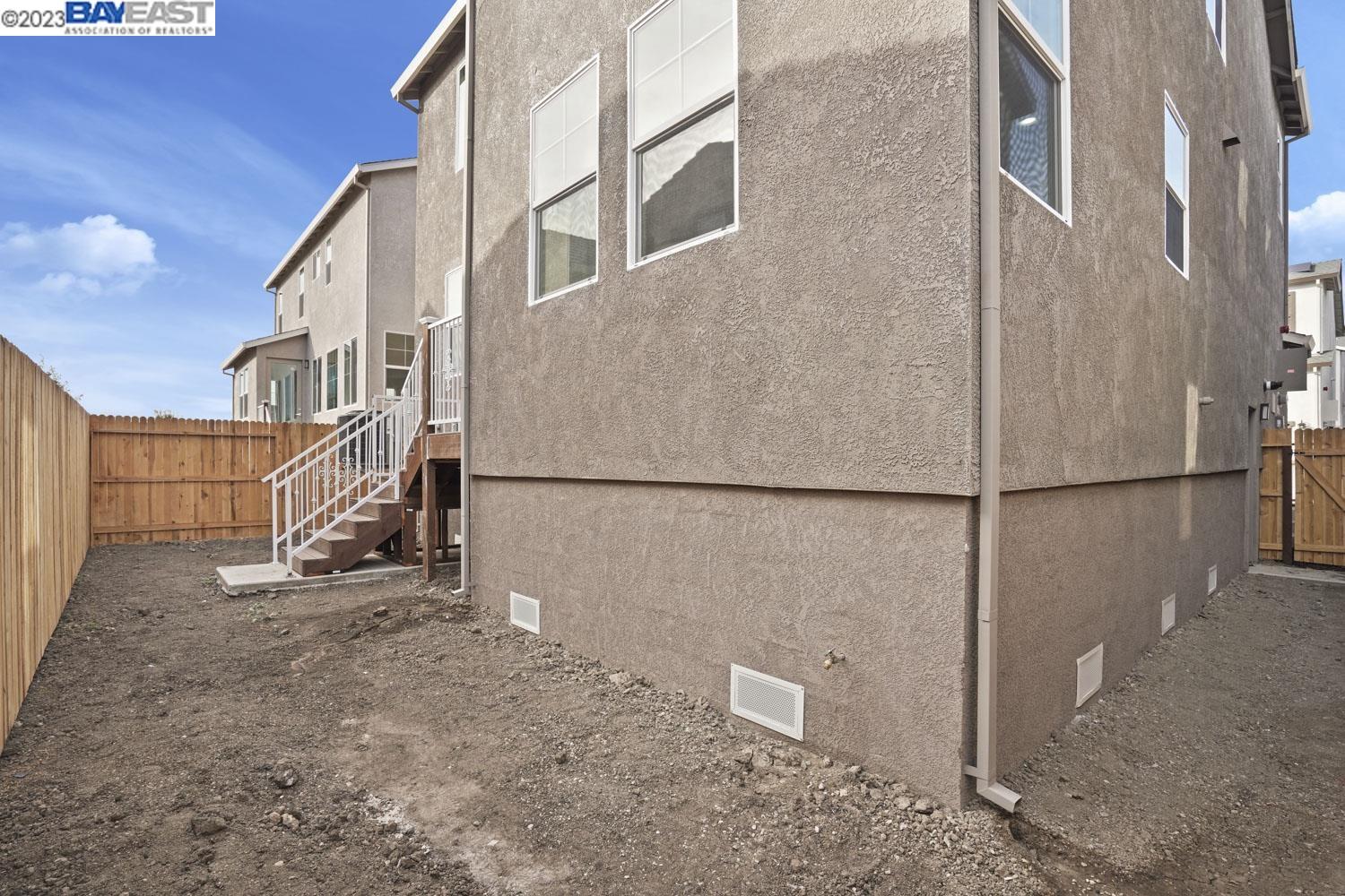 Detail Gallery Image 36 of 39 For 1729 Bella Lago Dr, Stockton,  CA 95206 - 4 Beds | 2/1 Baths
