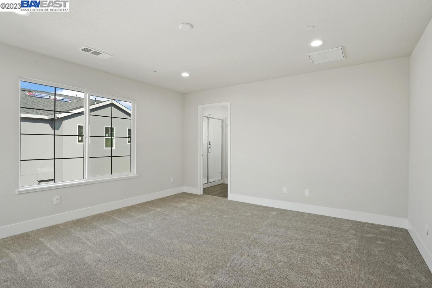 Detail Gallery Image 18 of 36 For 1711 Bella Lago Dr, Stockton,  CA 95206 - 4 Beds | 2/1 Baths