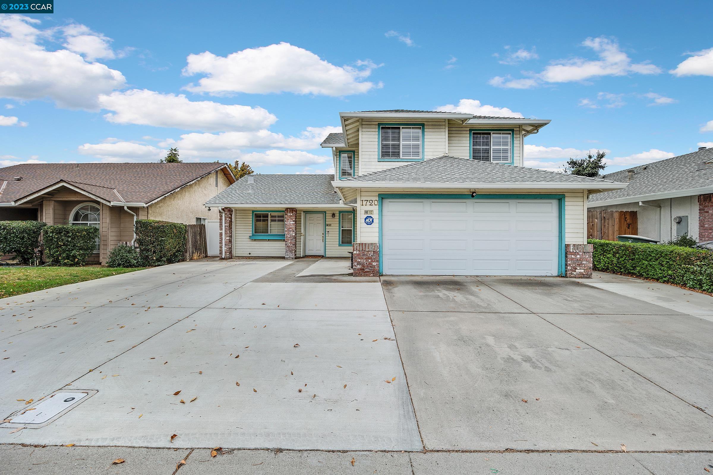 Detail Gallery Image 1 of 1 For 1720 Nighthawk Way, Modesto,  CA 95358 - 4 Beds | 3 Baths