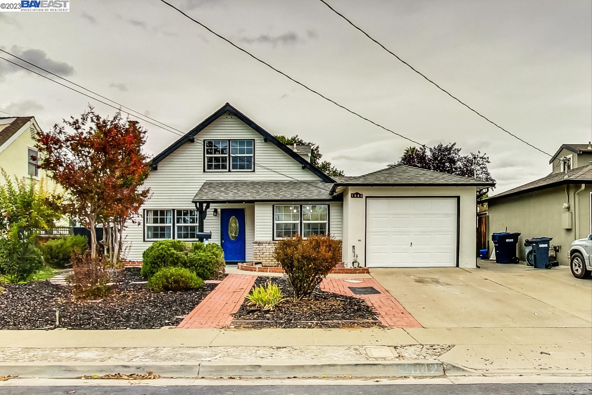 Detail Gallery Image 1 of 1 For 1642 Alvarado Ct, Livermore,  CA 94551 - 4 Beds | 2 Baths