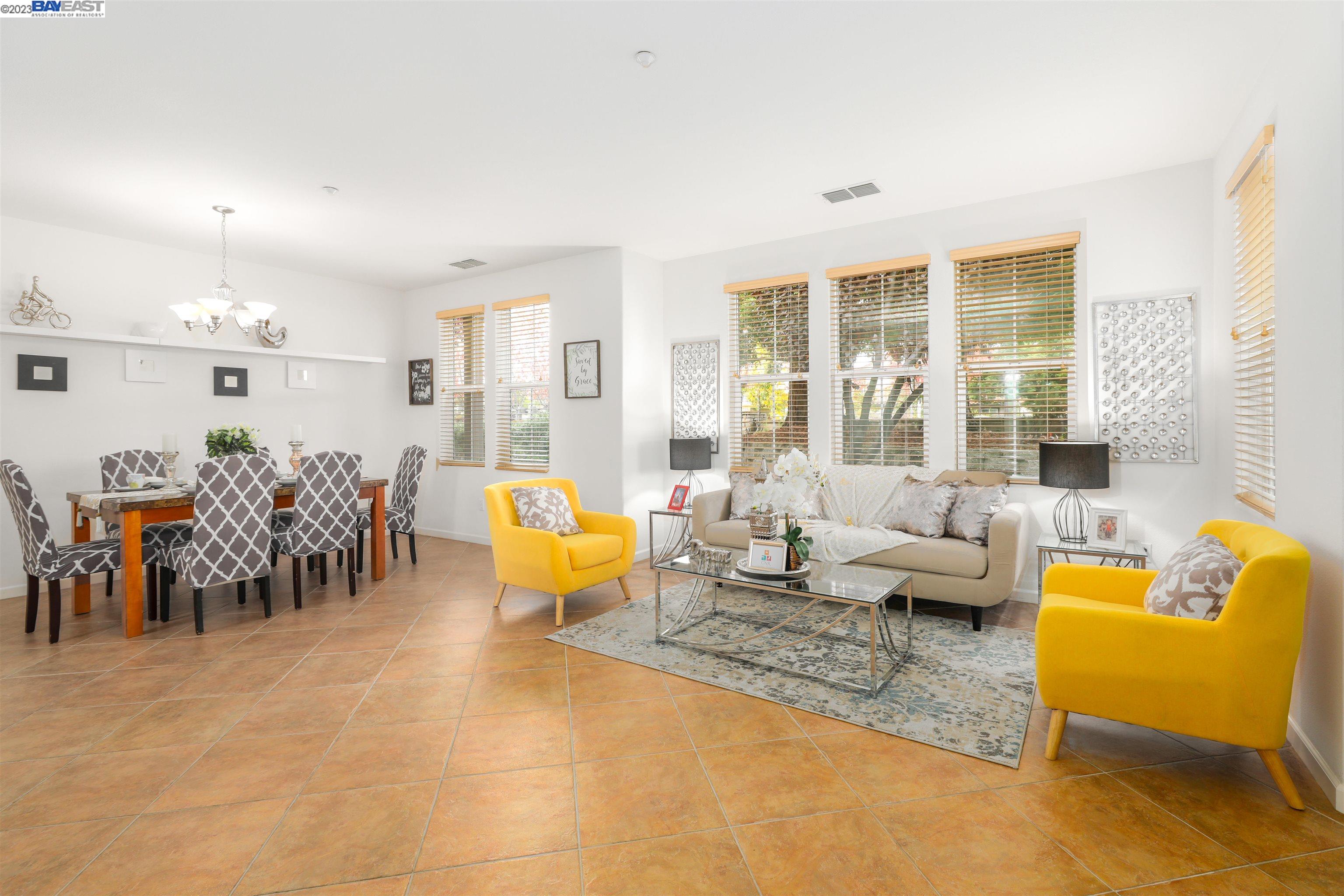 Photo #2: 41044881 Listing 