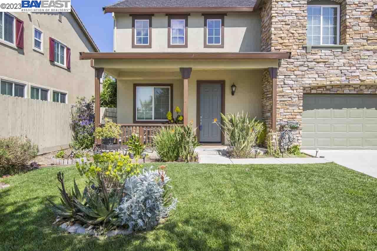 Detail Gallery Image 1 of 1 For 2581 Tennis Ln, Tracy,  CA 95377 - 4 Beds | 2/1 Baths