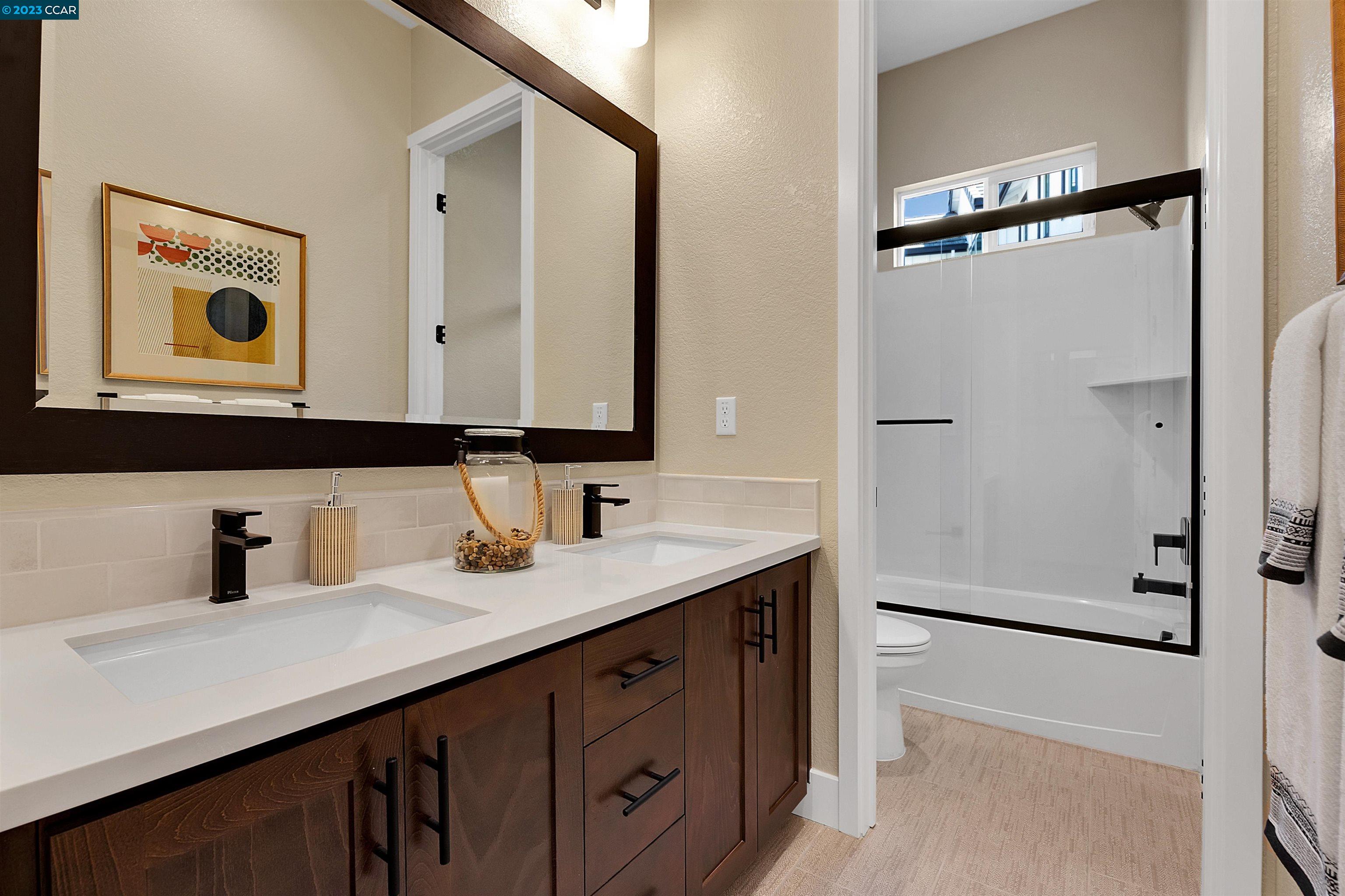 Detail Gallery Image 11 of 12 For 3537 Mulholland Drive, Lathrop,  CA 95330 - 4 Beds | 2/1 Baths