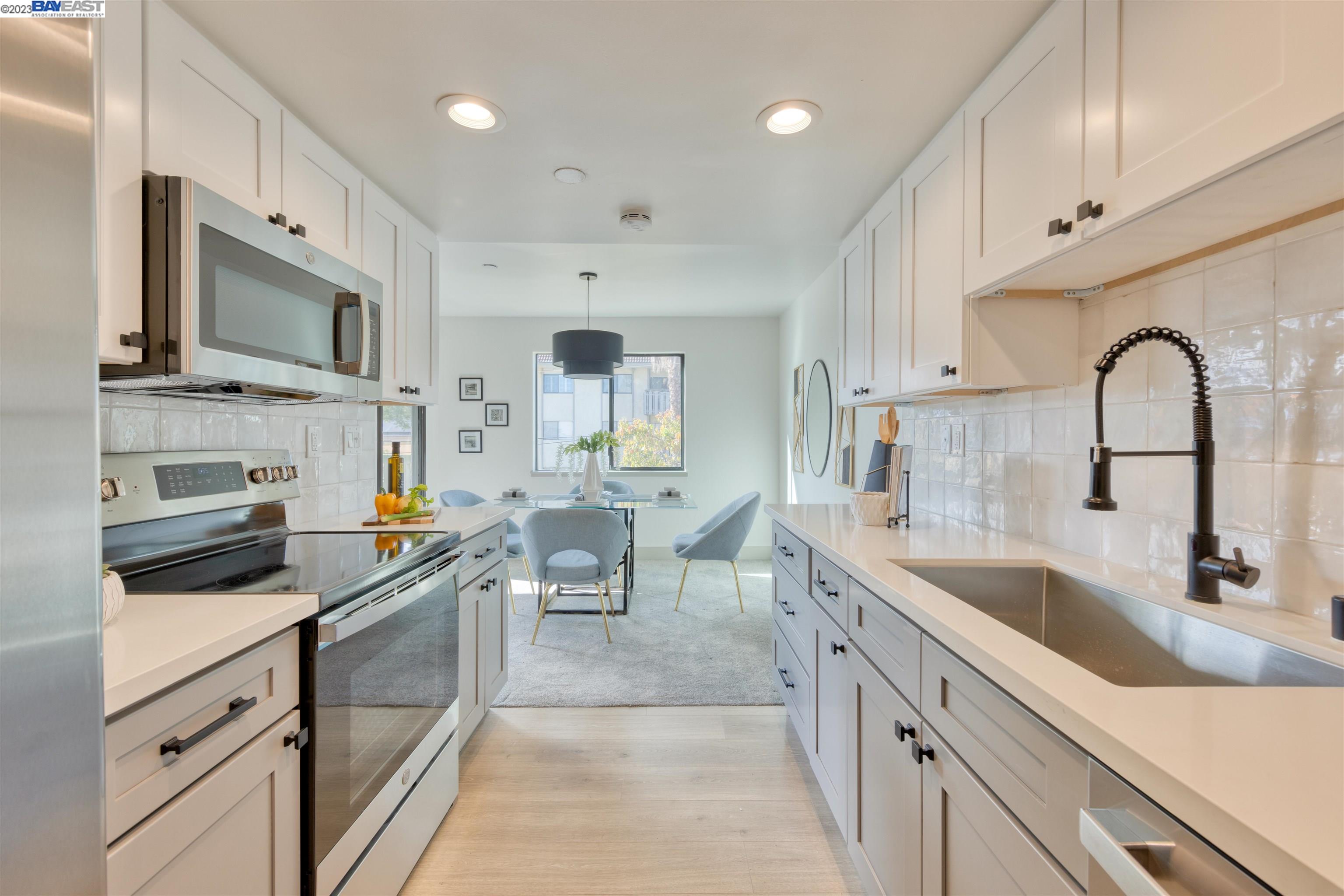 Detail Gallery Image 1 of 1 For 26 4th #10,  Los Altos,  CA 94022 - 2 Beds | 2 Baths